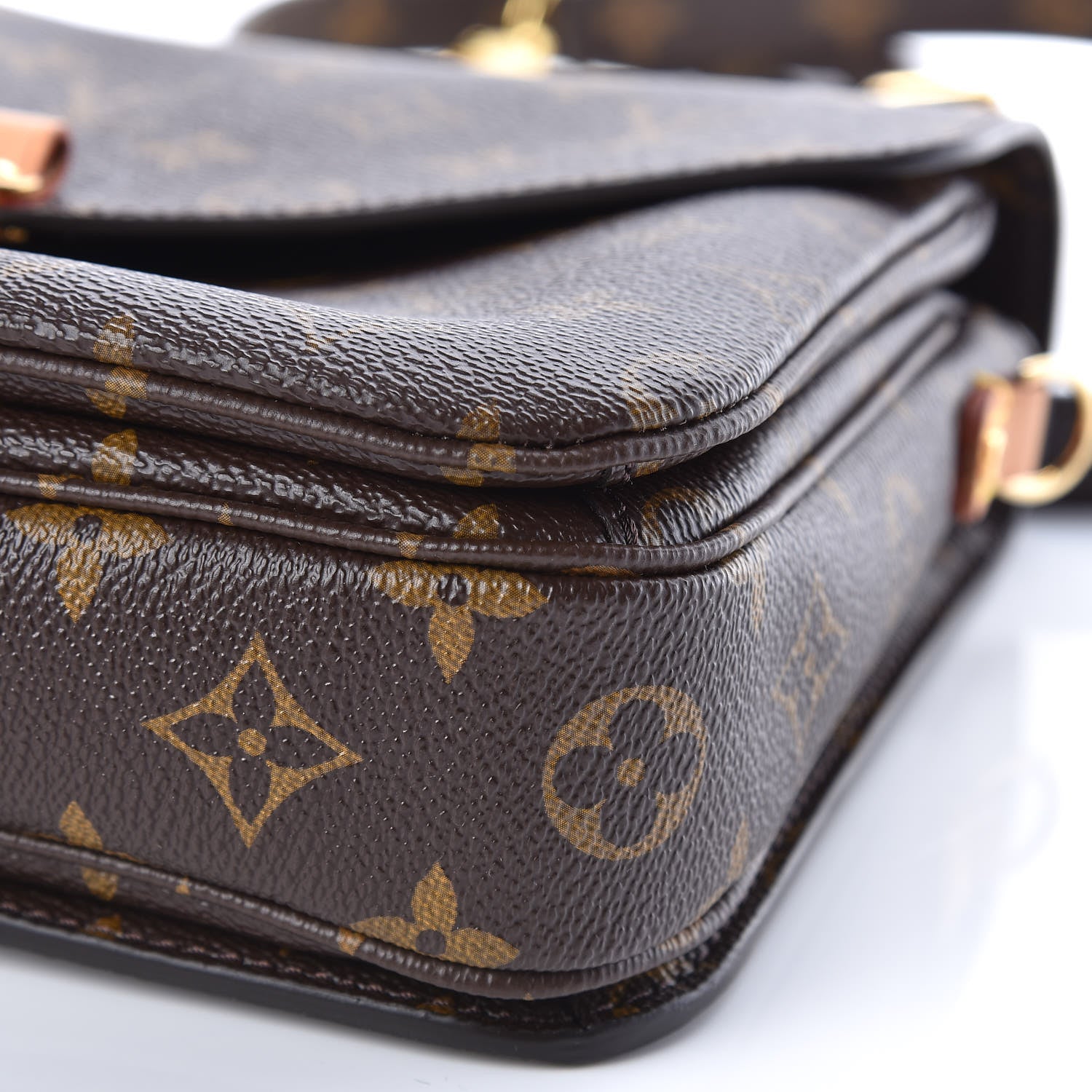 Louis Vuitton Monogram Pochette Metis 10 of 13