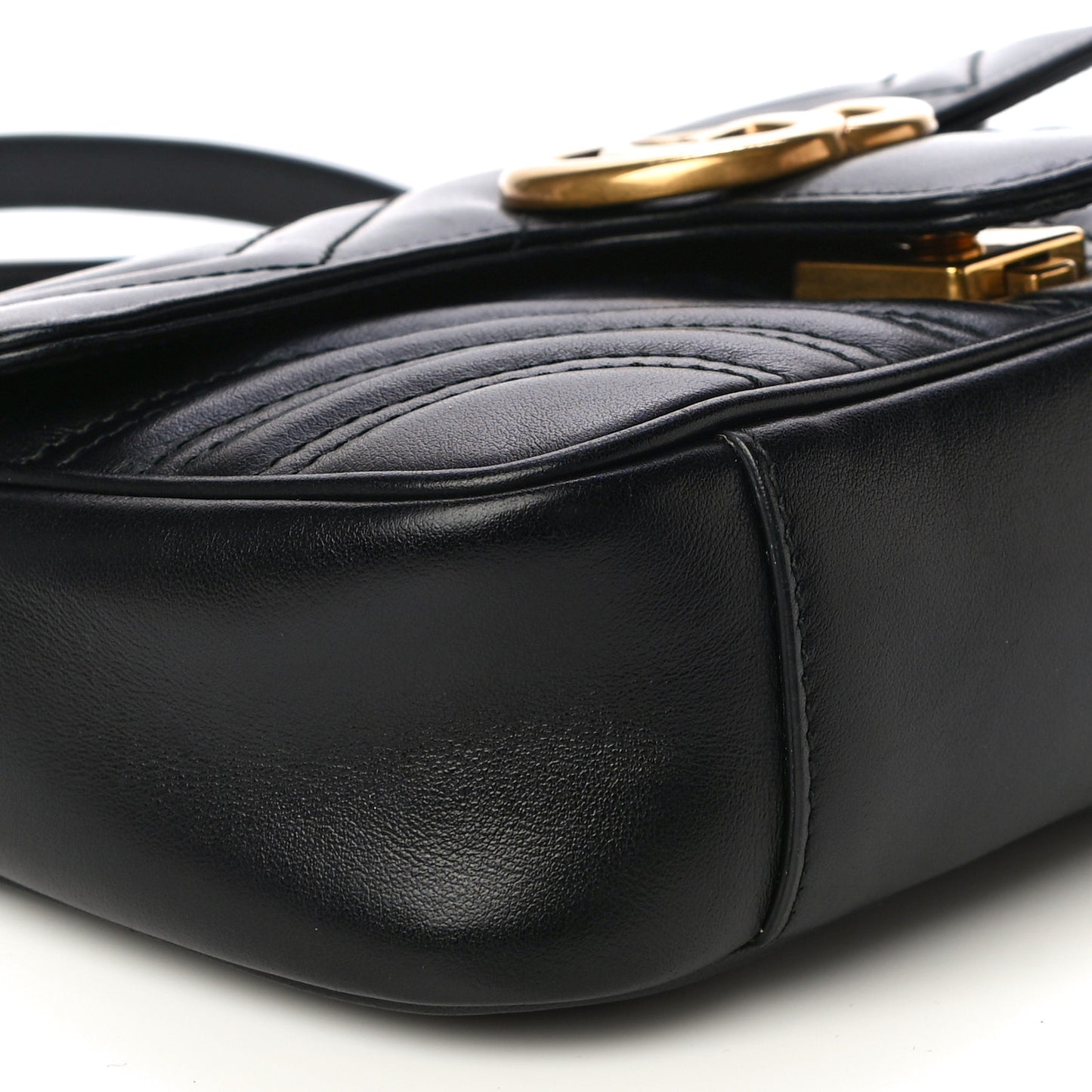 Calfskin Matelasse Mini GG Marmont Shoulder Bag Black
