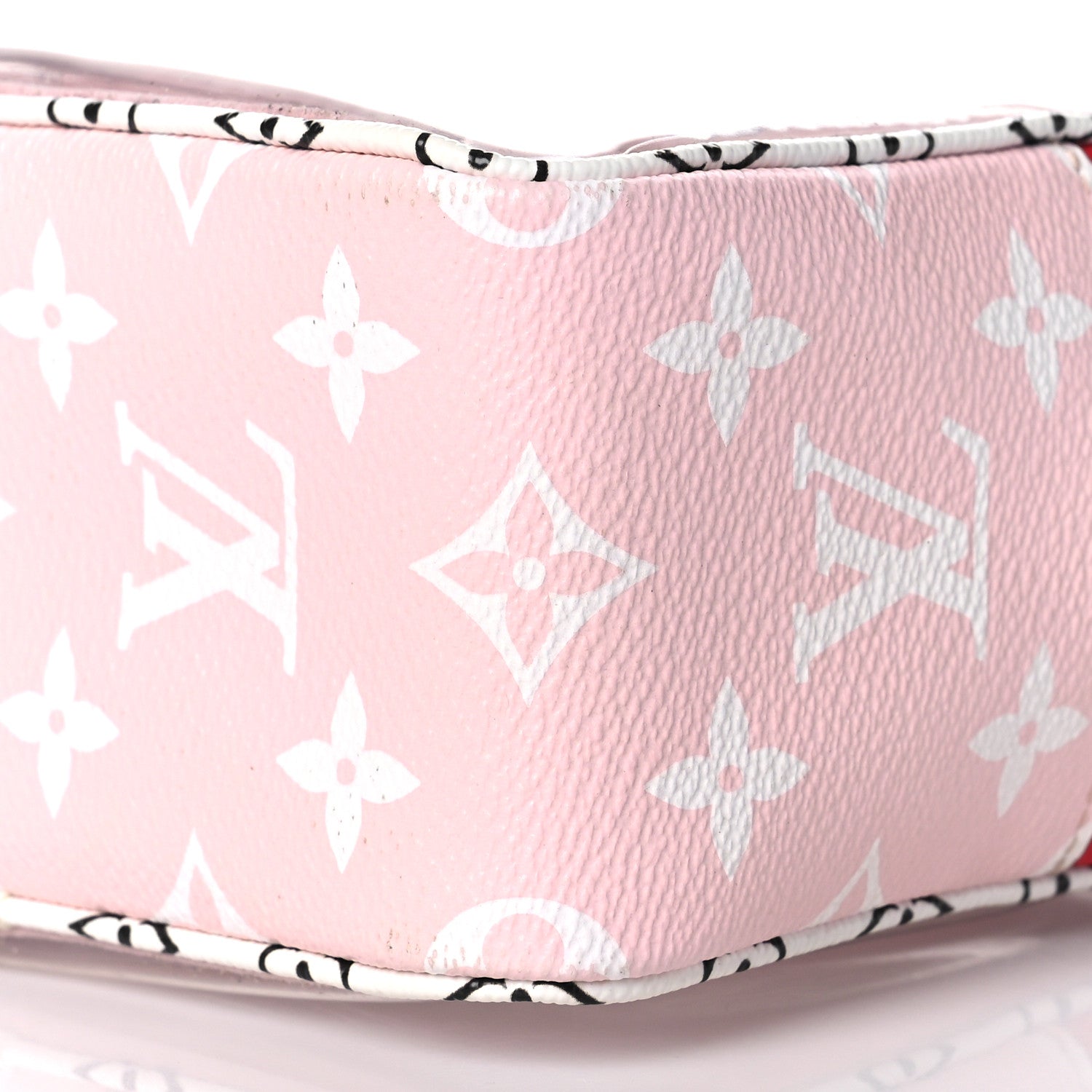 Louis Vuitton Monogram Giant Beach Pouch Rouge 8 of 8