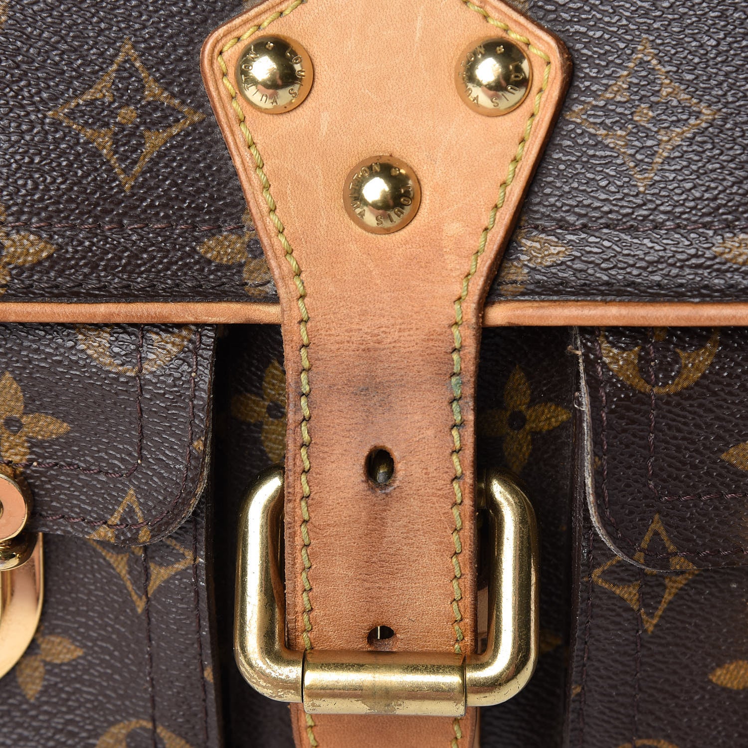 Louis Vuitton Monogram Hudson PM 14 of 27