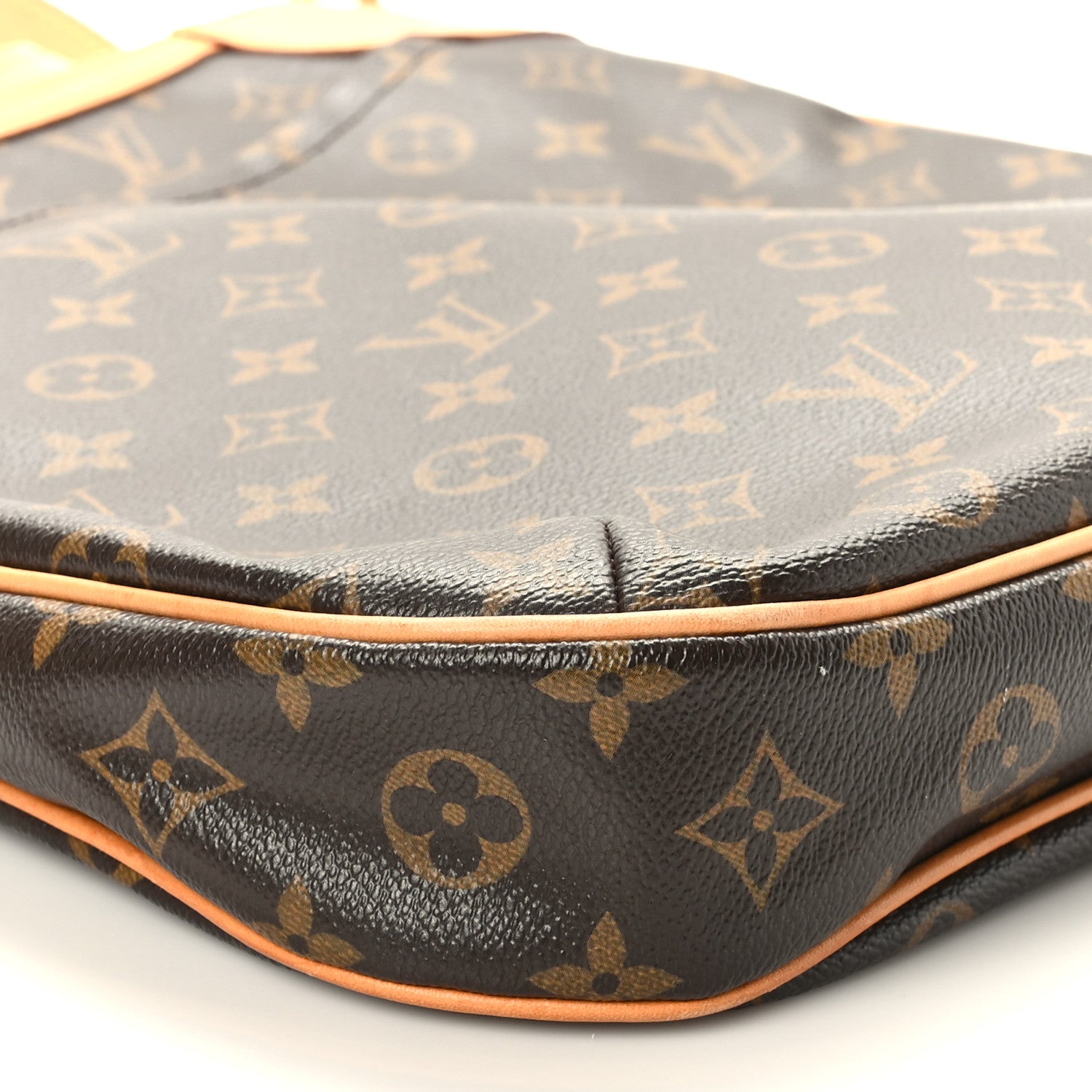 Louis Vuitton Monogram Odeon MM 7 of 8