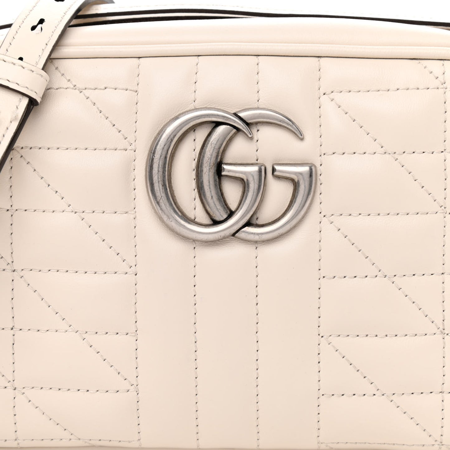 Calfskin Matelasse Aria Small GG Marmont Chain Shoulder Bag Mystic White