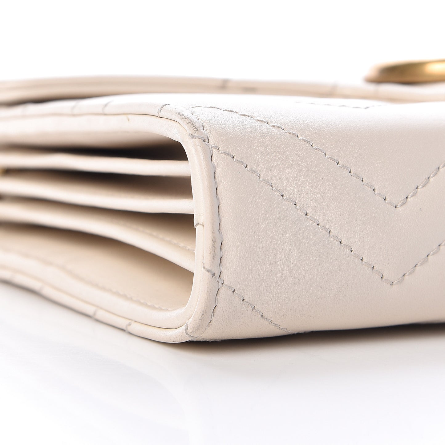Calfskin Matelasse GG Marmont Chain Wallet Mystic White