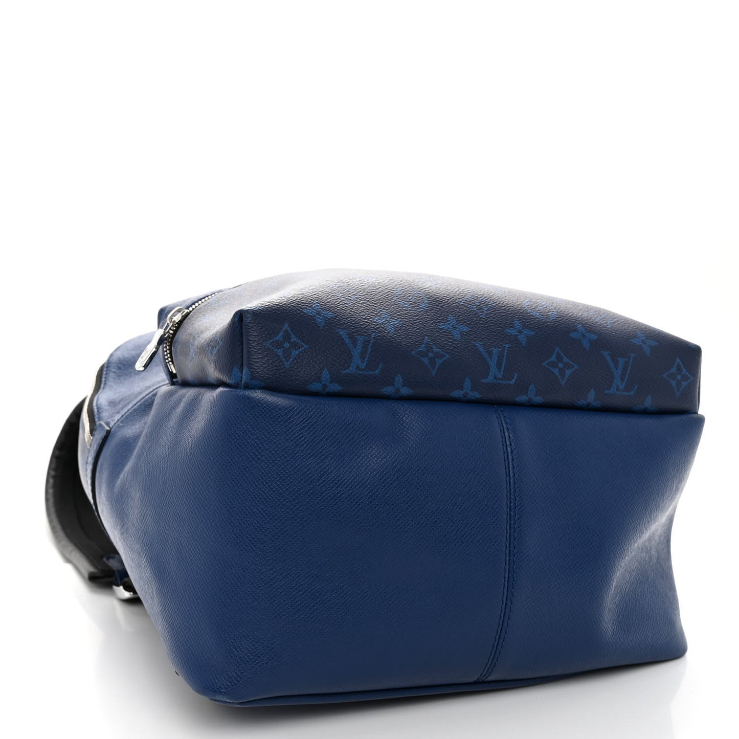 Taiga Monogram Discovery Backpack PM Cobalt
