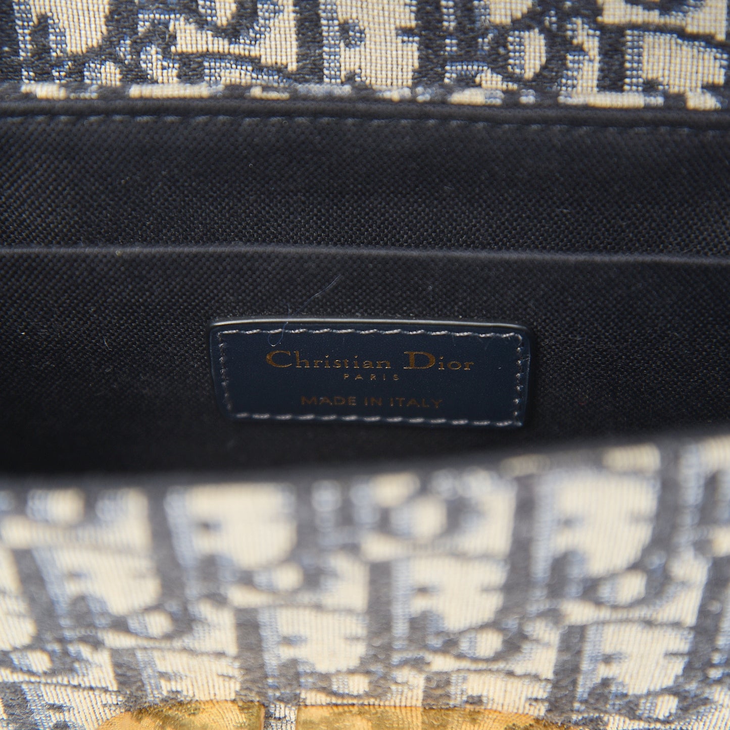 Oblique 30 Montaigne Box Bag Blue