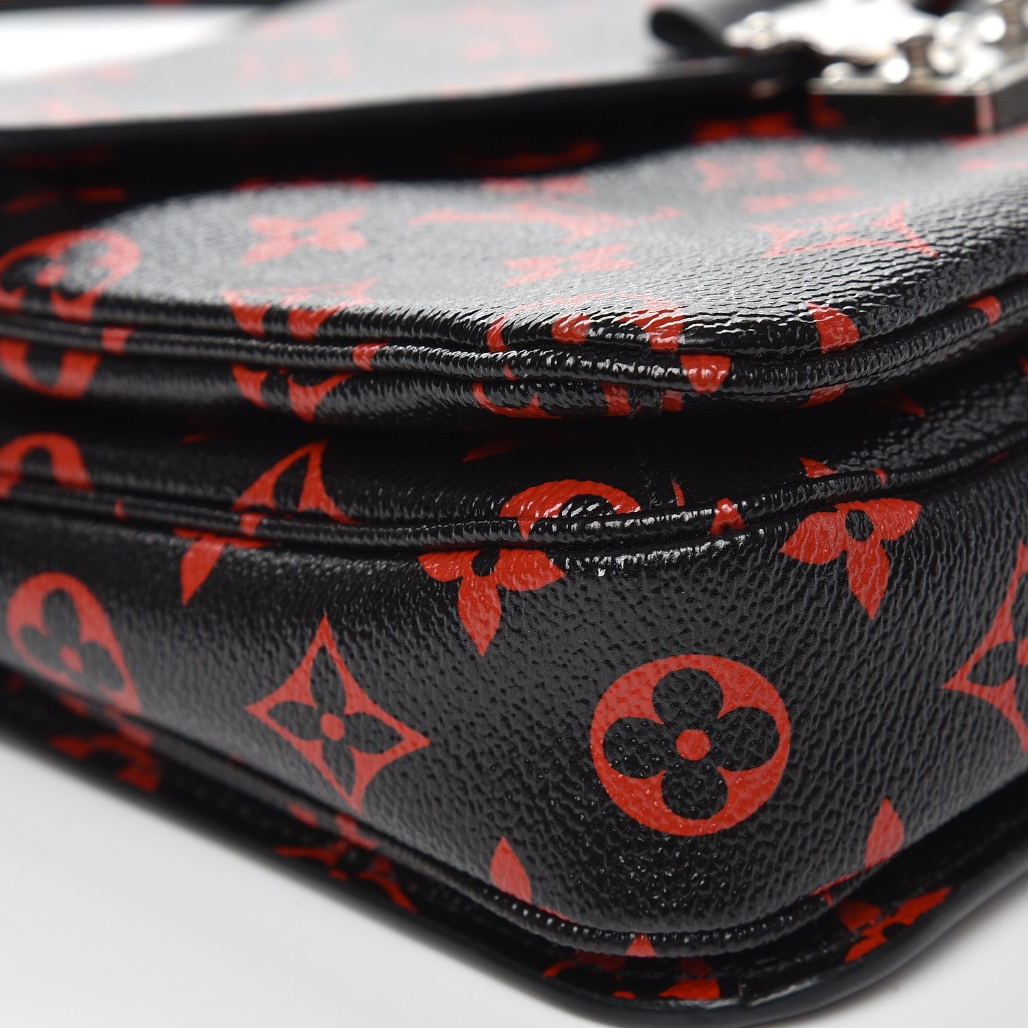 Louis Vuitton Monogram Infrarouge Pochette Metis 8 of 8
