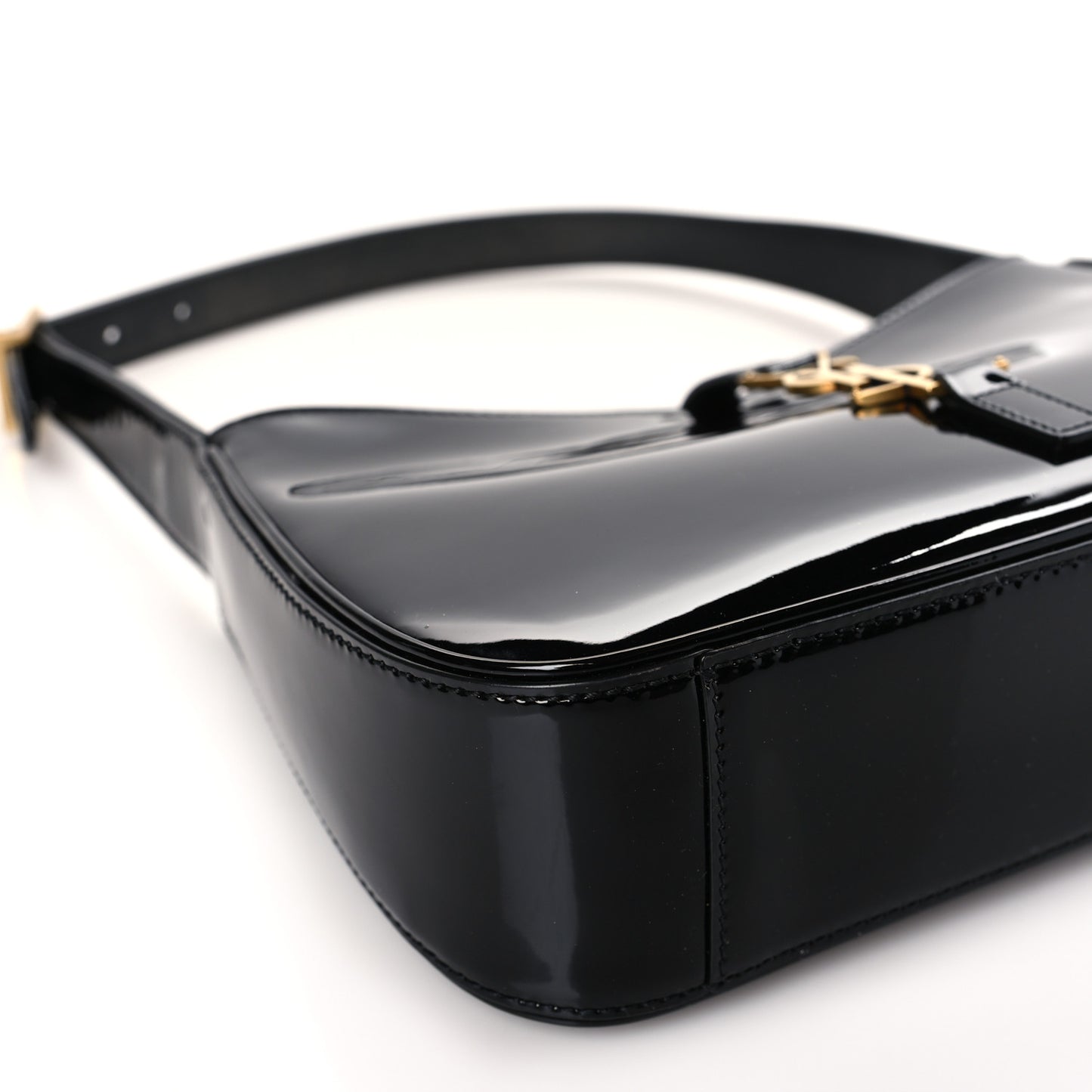 Patent Le 5 A 7 Hobo Black