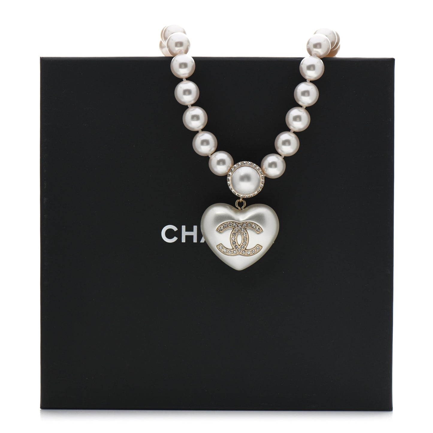 Pearl Crystal CC Heart Short Necklace Pearly White Gold