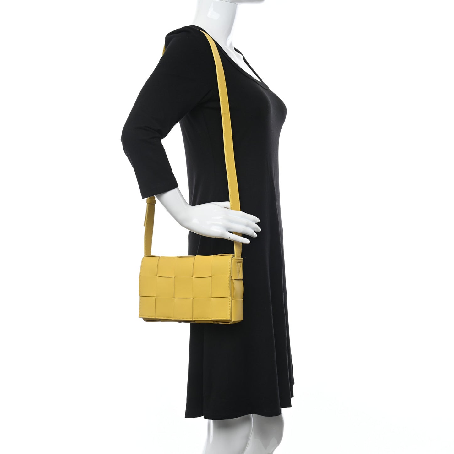 Nappa Maxi Intreccio Cassette Bag Buttercup