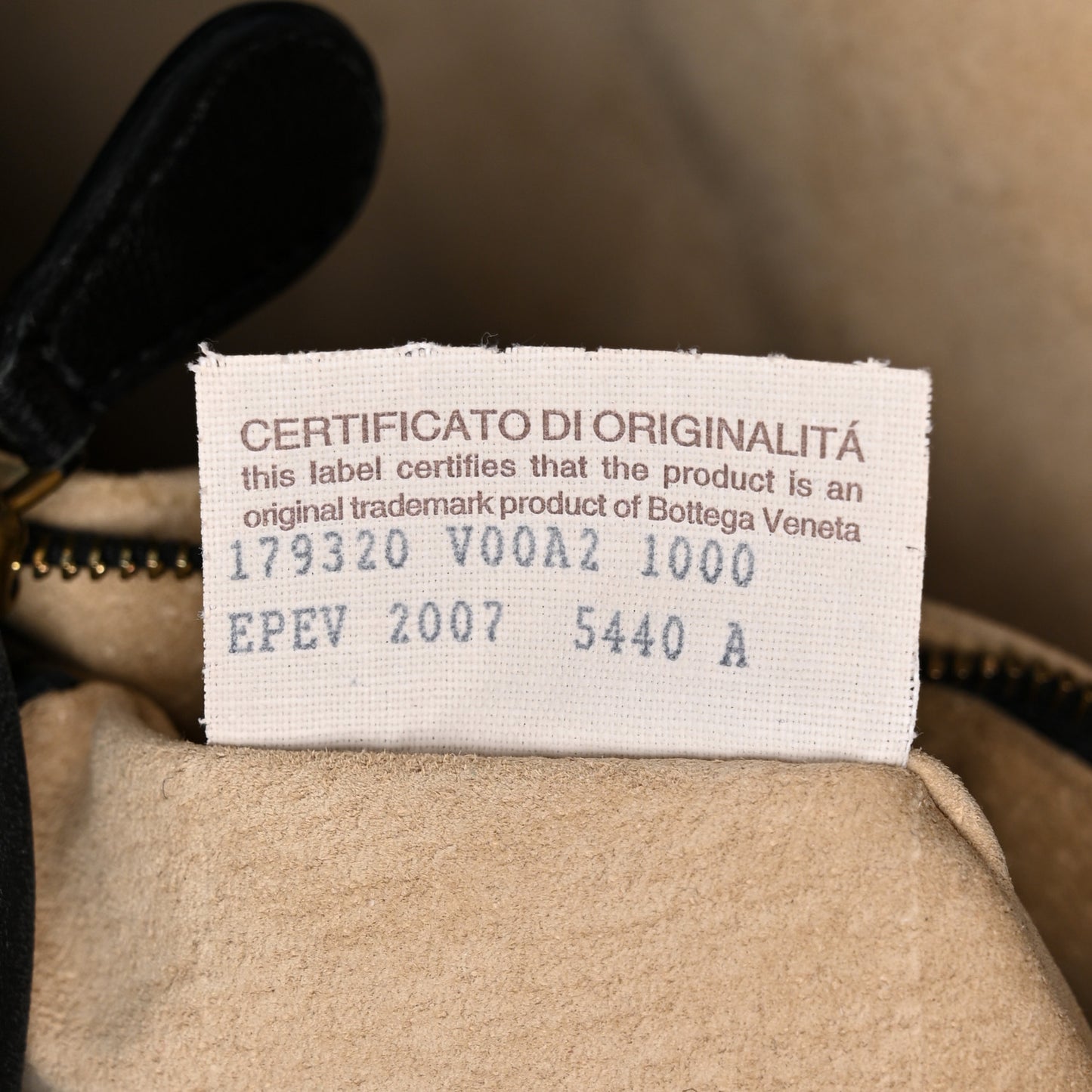 Nappa Intrecciato Medium Garda Bag Black