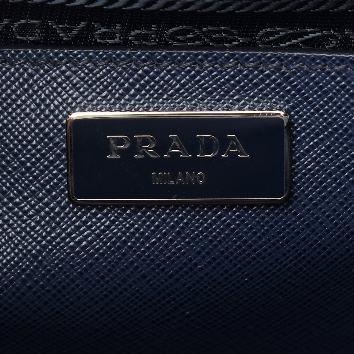 Saffiano Medium Galleria Double Zip Tote Baltico