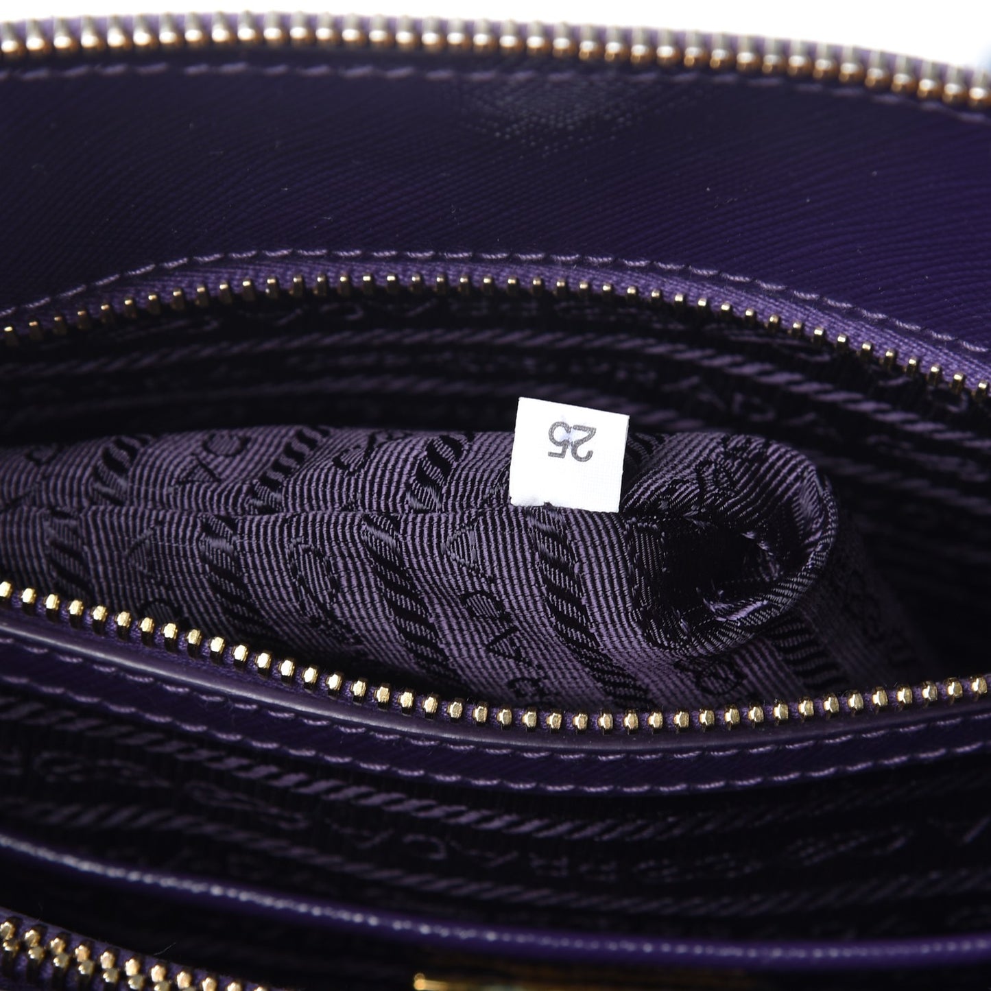 Saffiano Vernice Medium Promenade Tote Viola