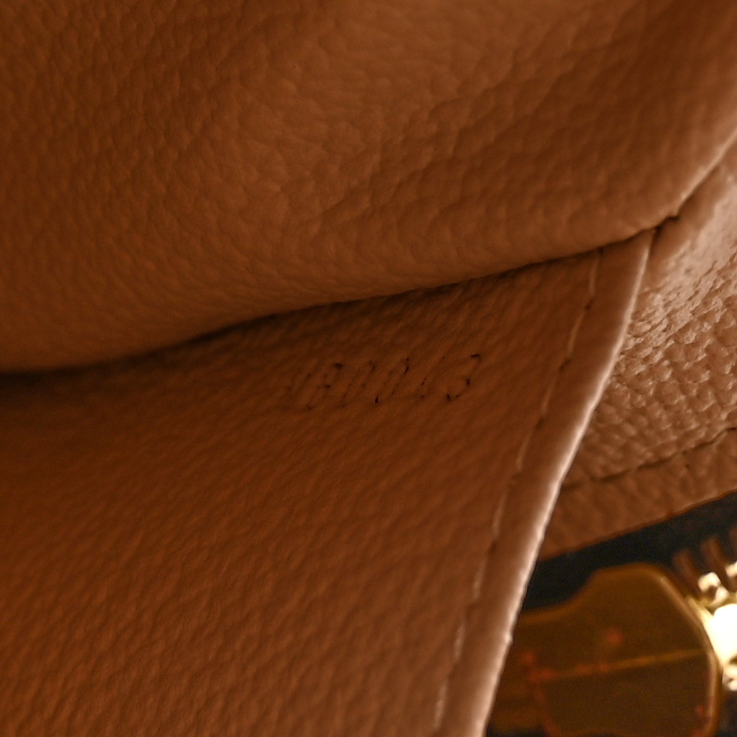 LOUIS VUITTON Monogram Trousse Toilette 23