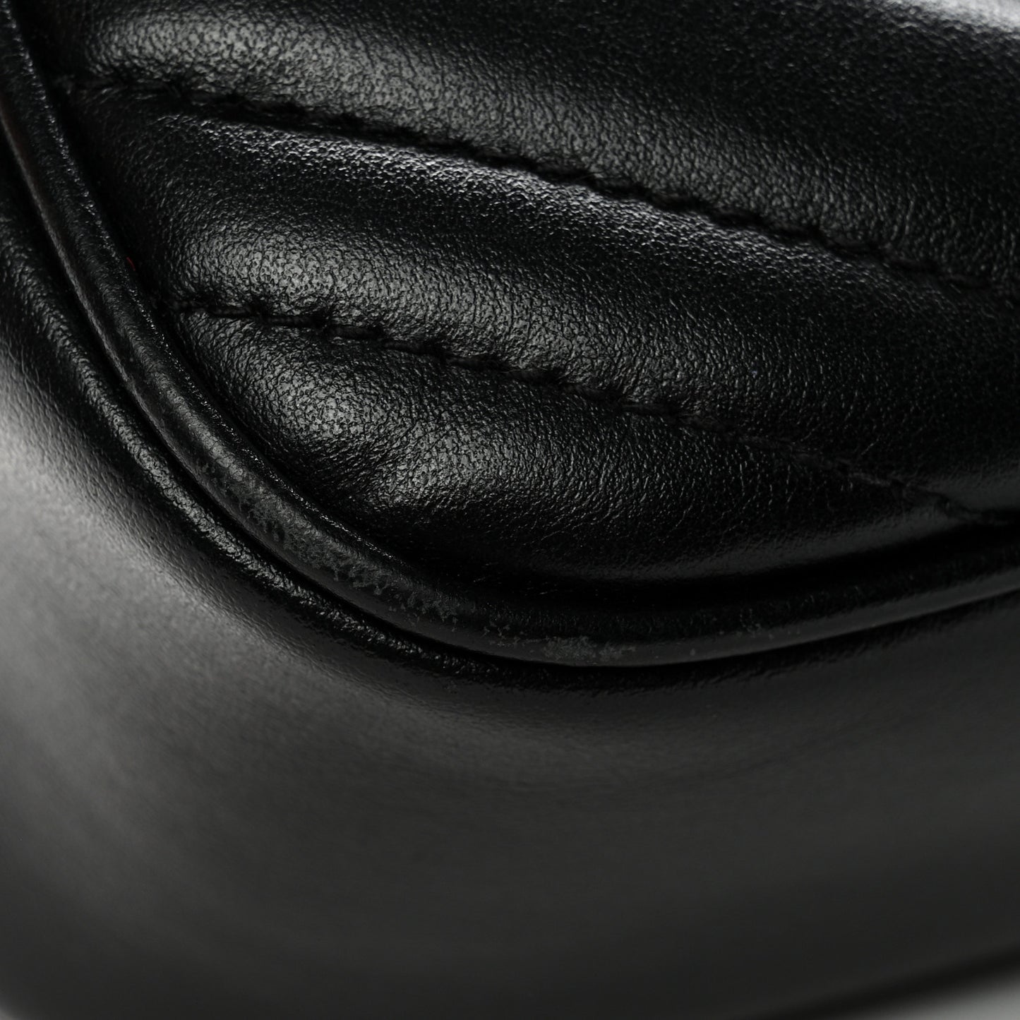 Calfskin Matelasse Small GG Marmont Chain Shoulder Bag Black