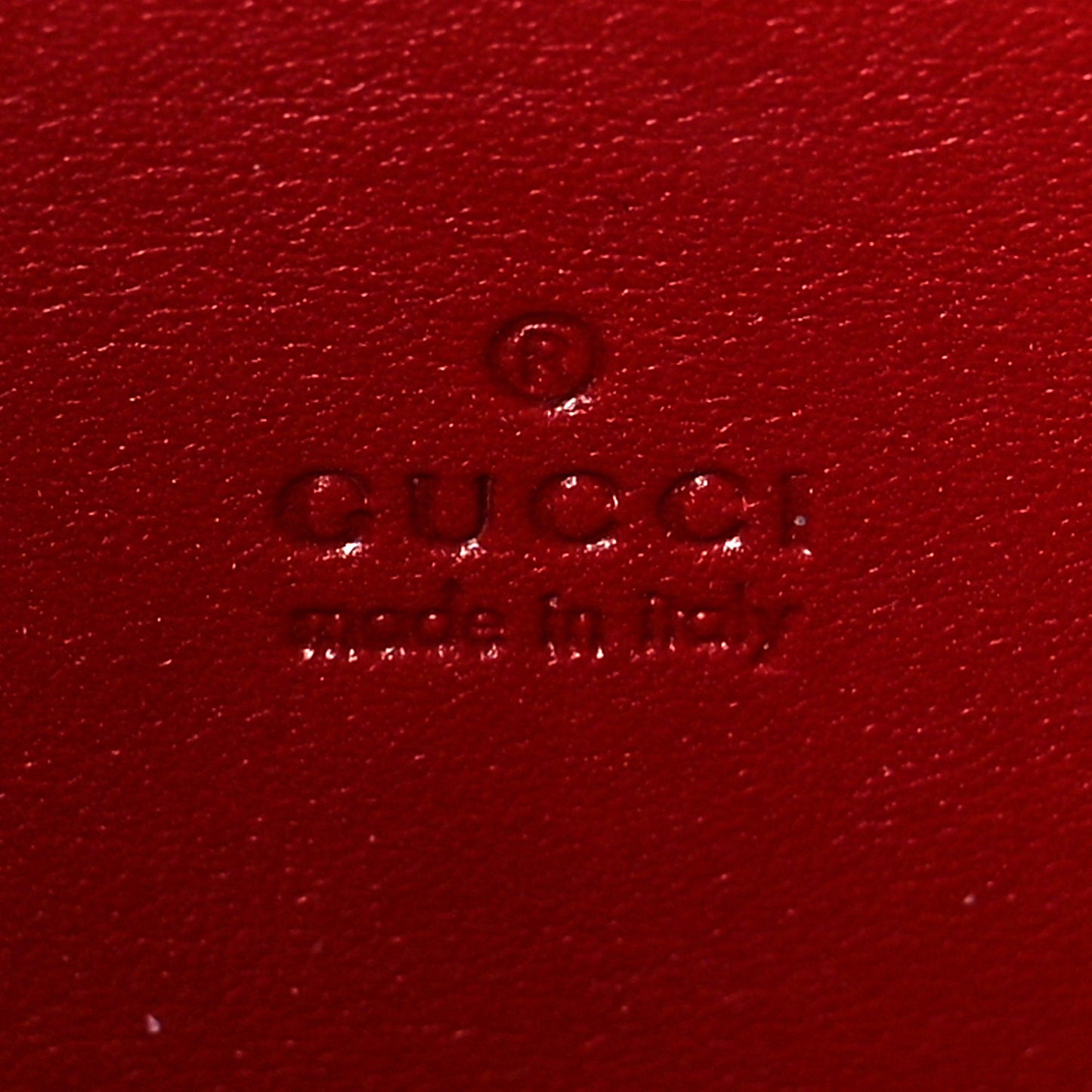 Calfskin Matelasse Mini GG Marmont Chain Wallet Hibiscus Red