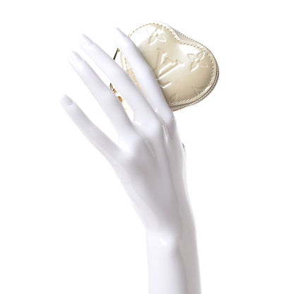 Louis Vuitton Vernis Heart Coin Purse Blanc Corail 2 of 11