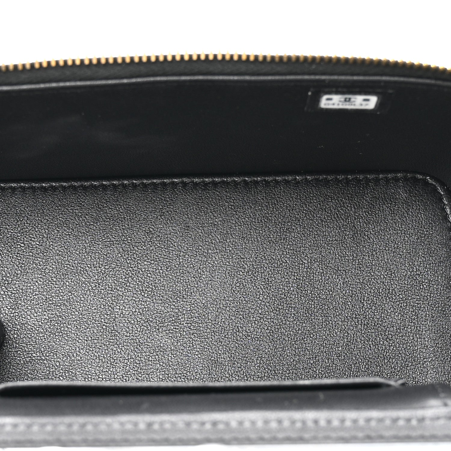 Chanel Shiny Calfskin Quilted Pick Me Up Vanity Case Black 5 of 13