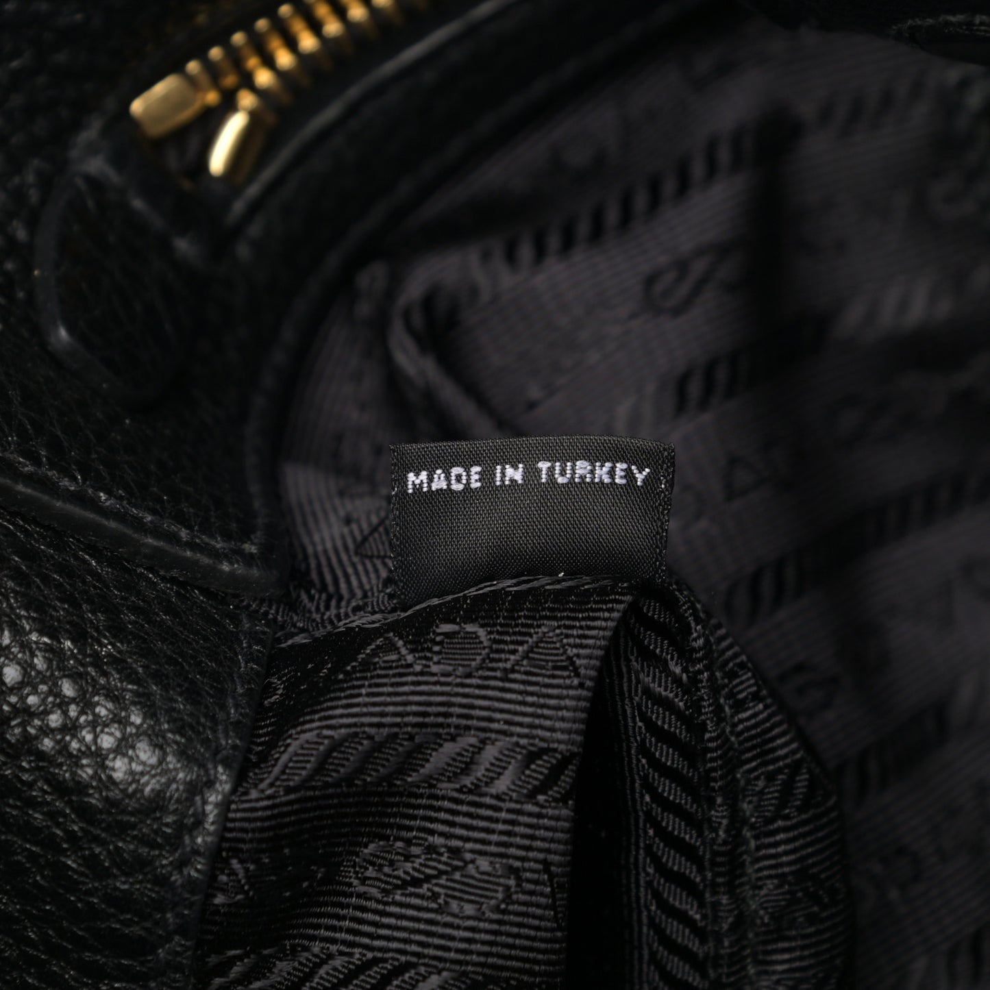 Vitello Phenix Tote Black