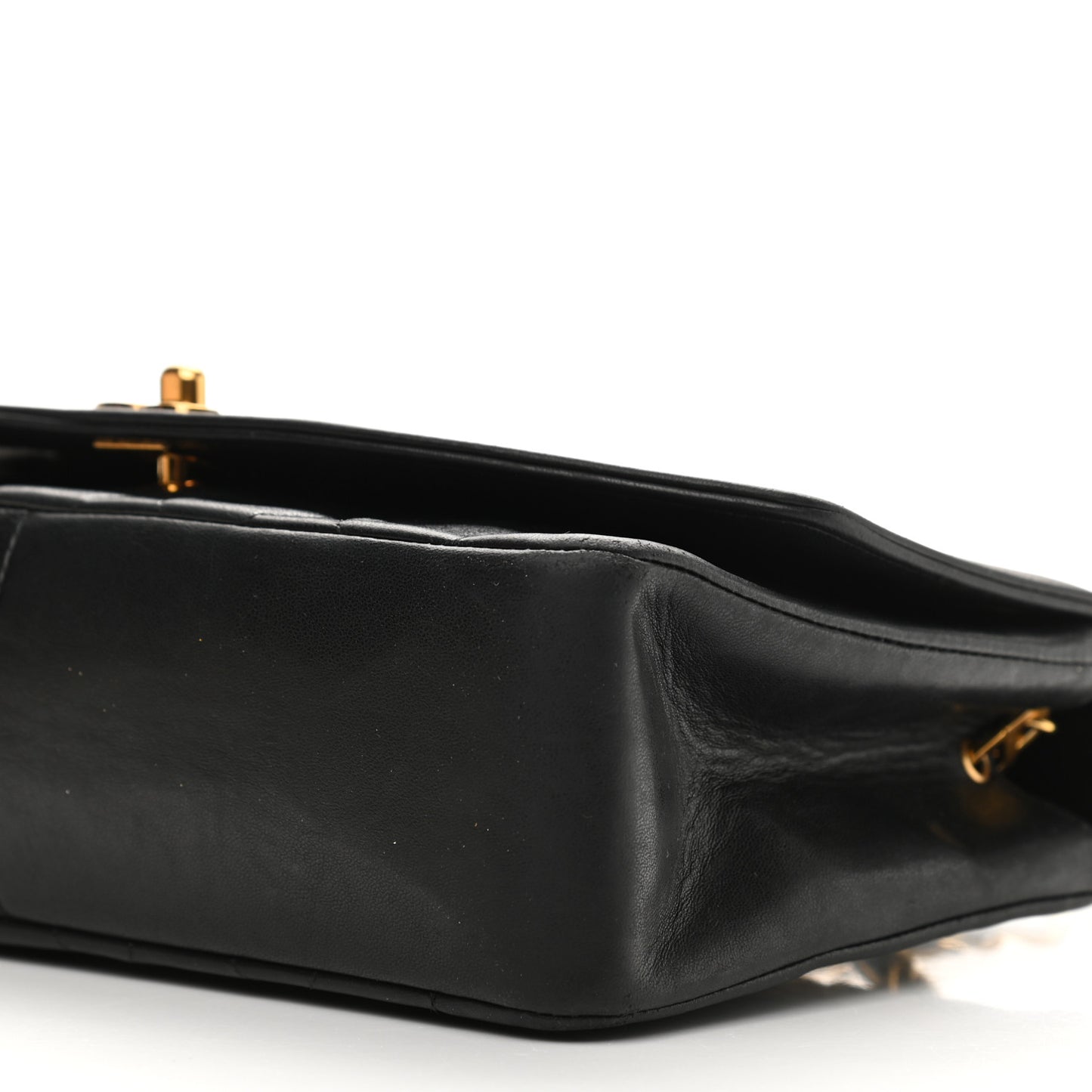 Lambskin Quilted Medium Single Flap Black