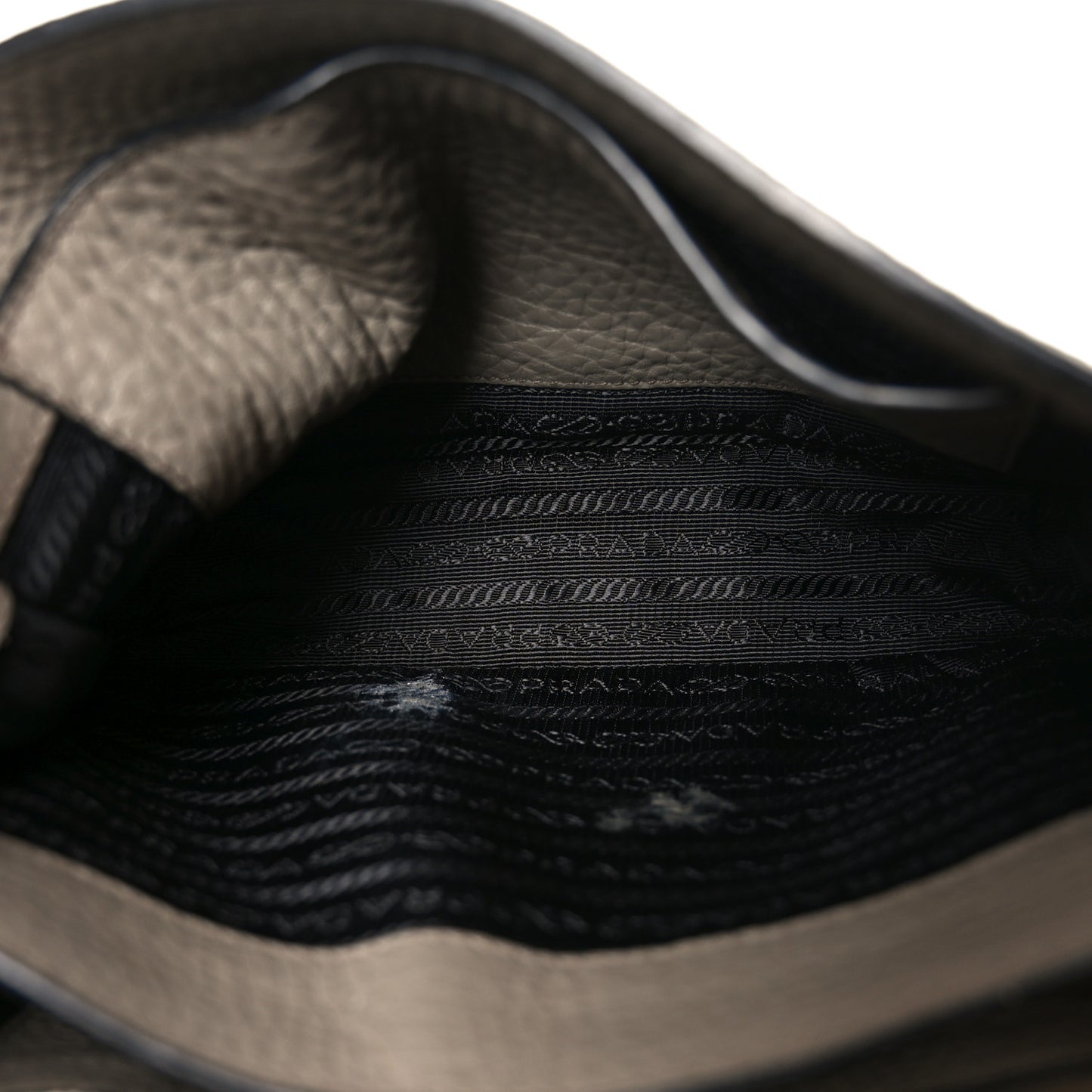 Vitello Daino Flap Crossbody Argilla