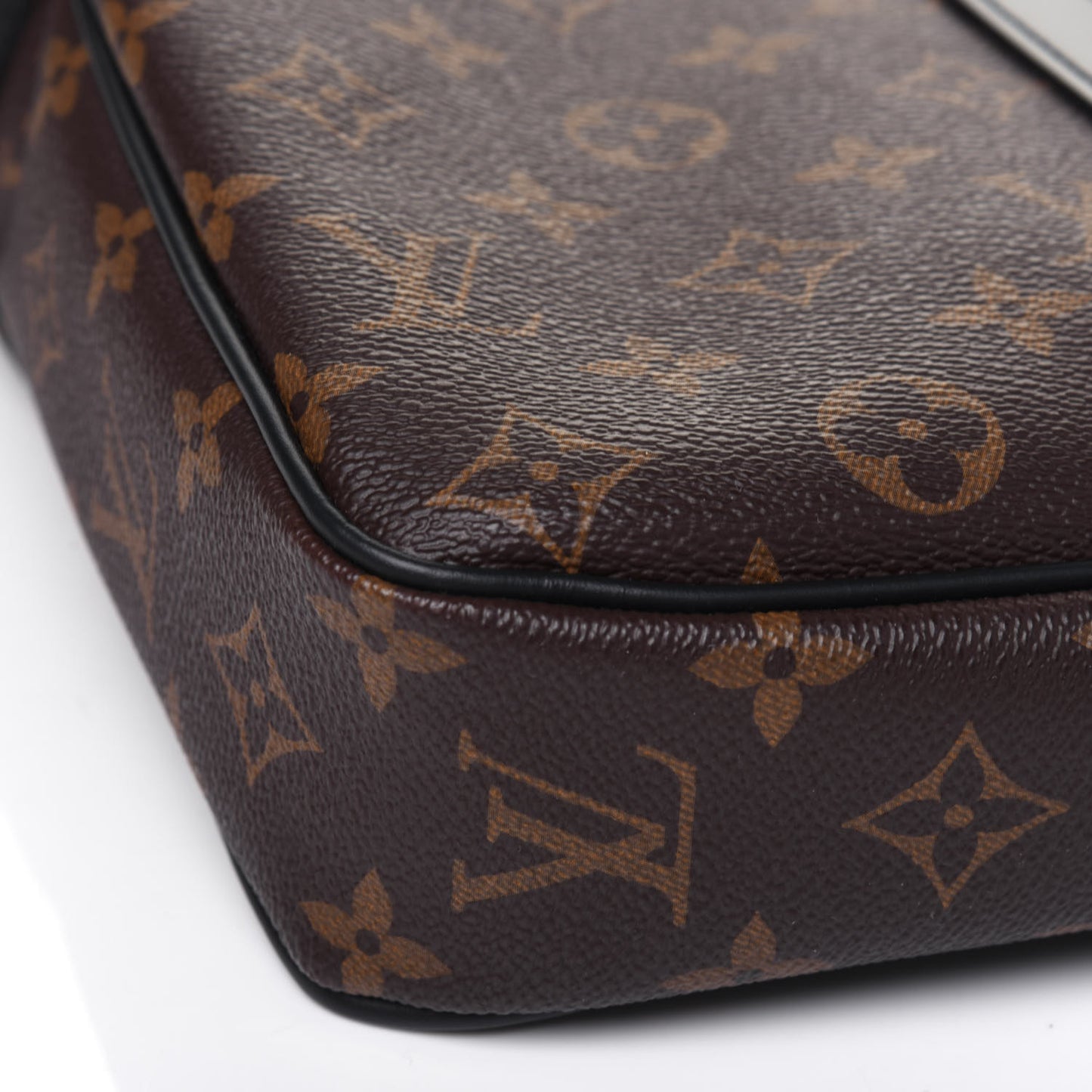 Monogram Macassar Porte-Documents Voyage PM