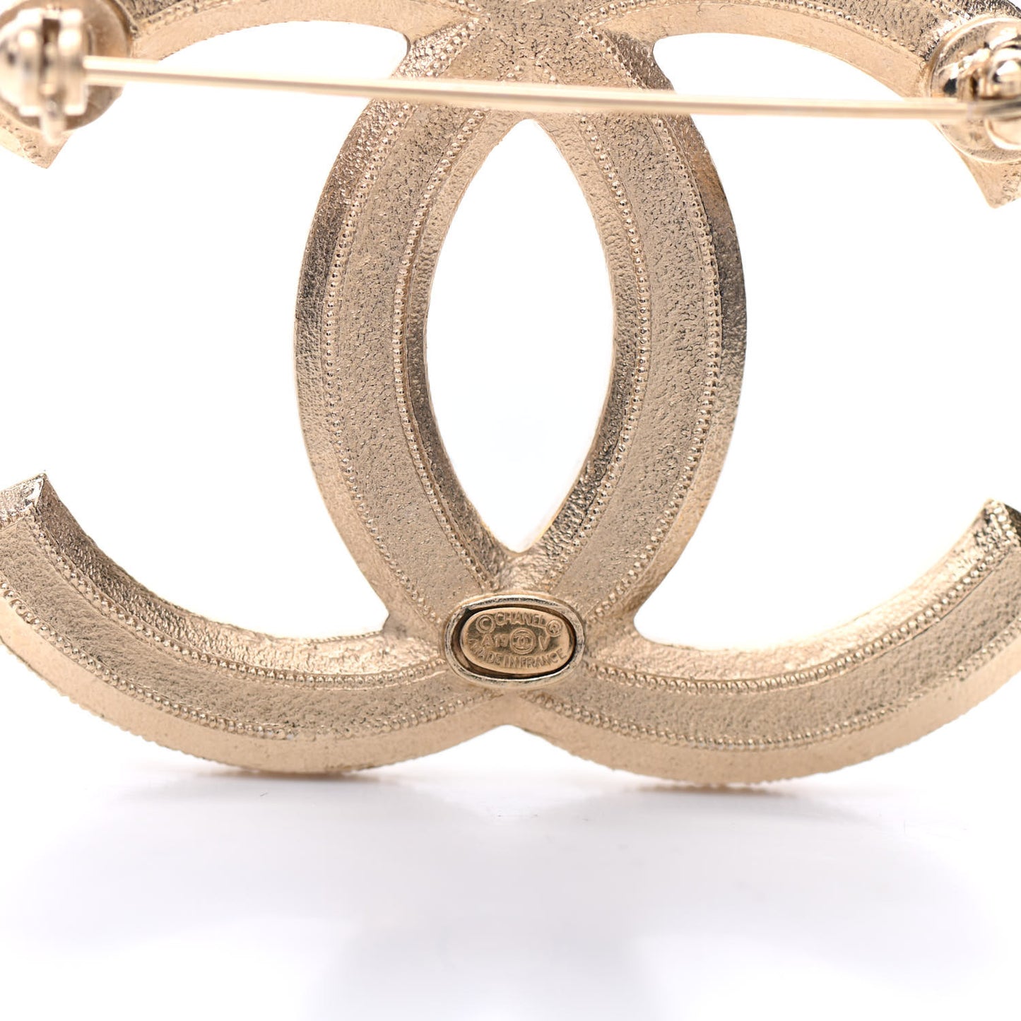 Pearl CC Brooch Gold