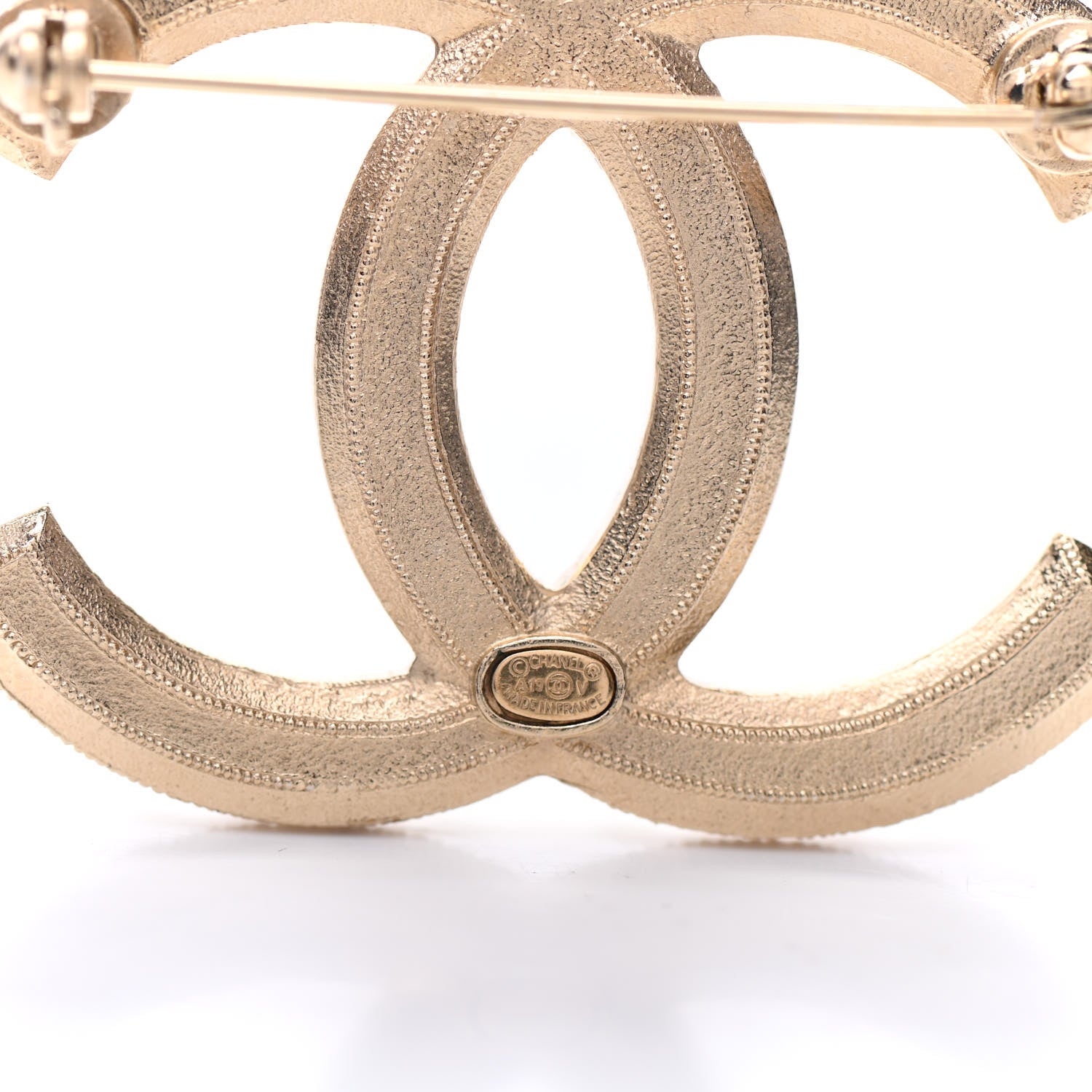 Chanel Pearl CC Brooch Gold 4 of 5