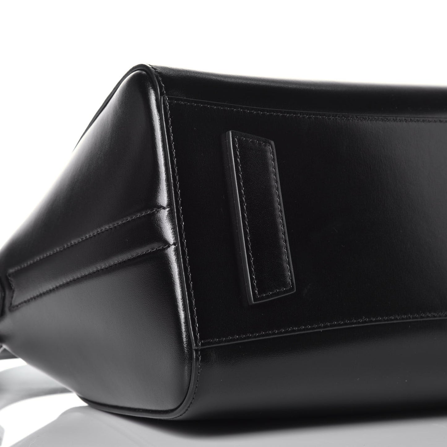 Shiny Lord Calfskin Small Antigona Black