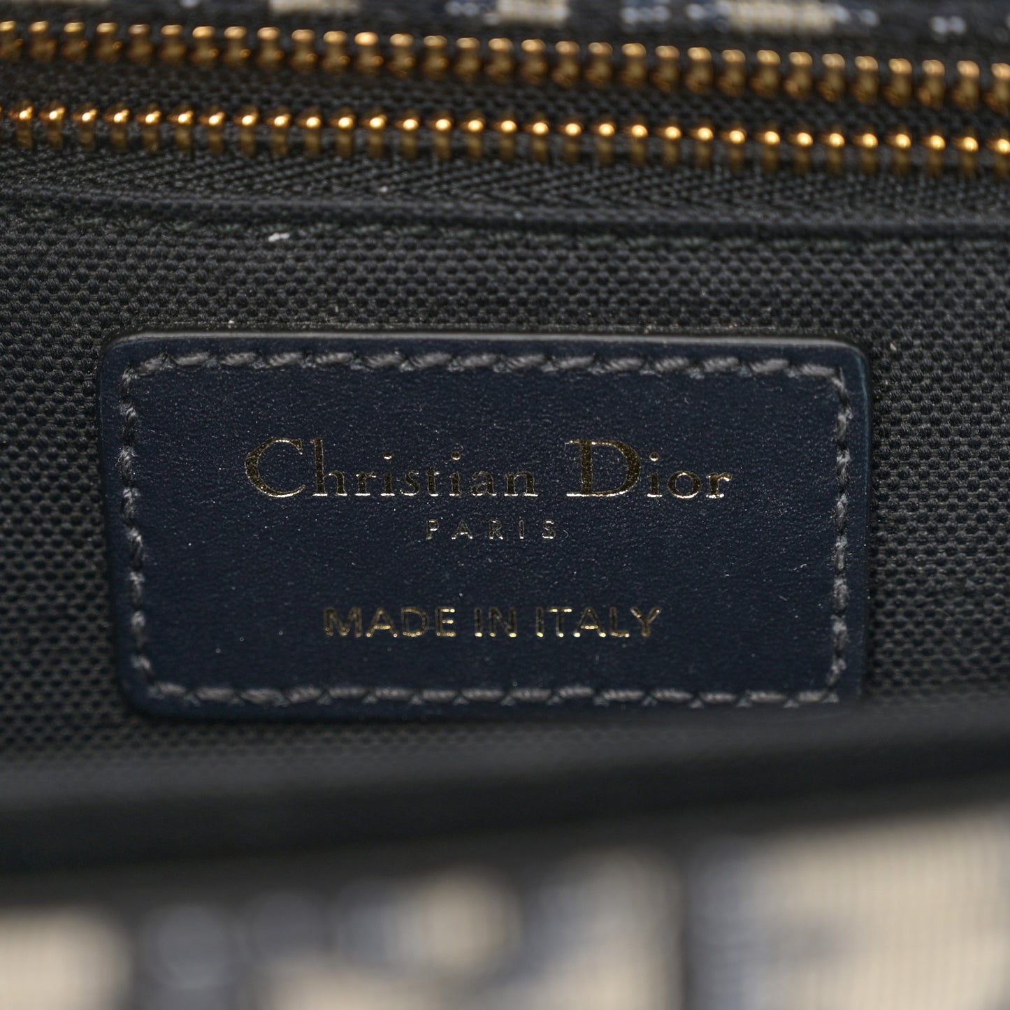 Oblique 30 Montaigne Flap Bag Blue