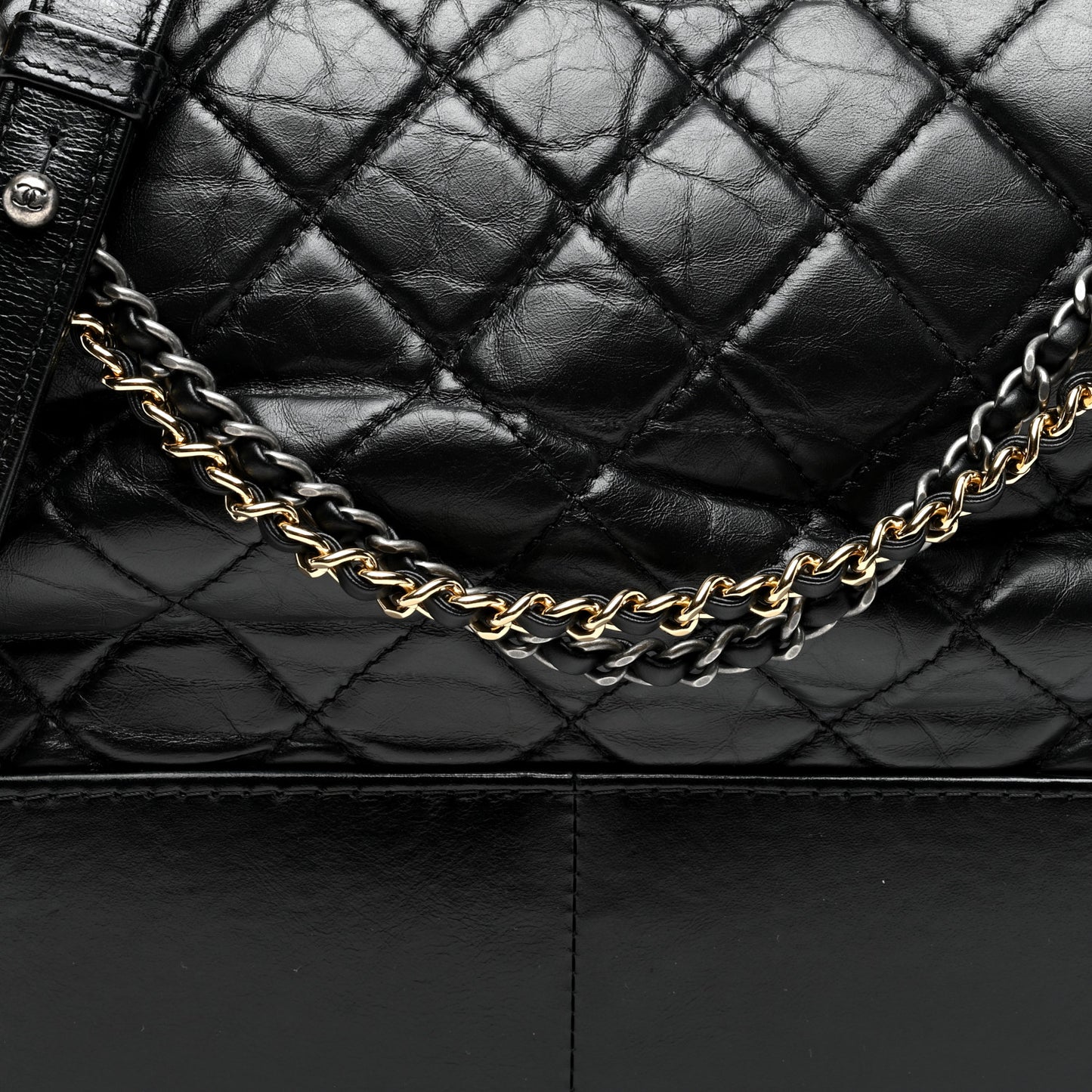 Aged Calfskin Quilted Medium Gabrielle Hobo Black
