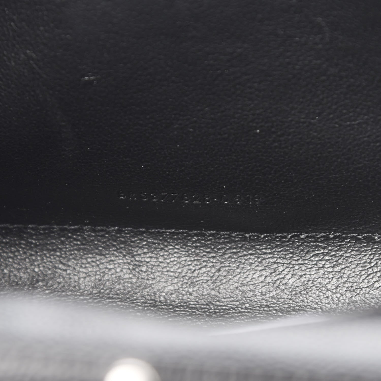 Saint Laurent Grain De Poudre Matelasse Chevron Monogram Chain Wallet Black 7 of 12
