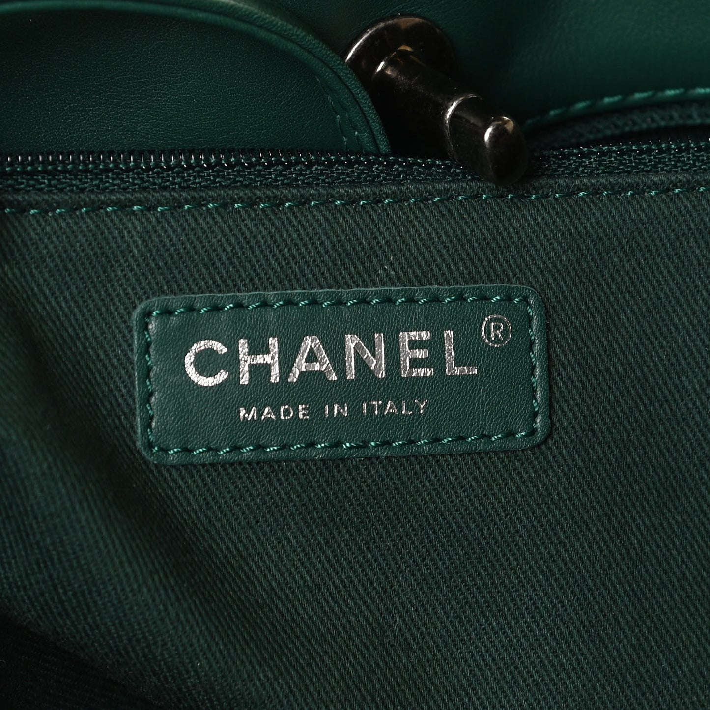 Calfskin Quilted Large Shopping In Chains Tote Green