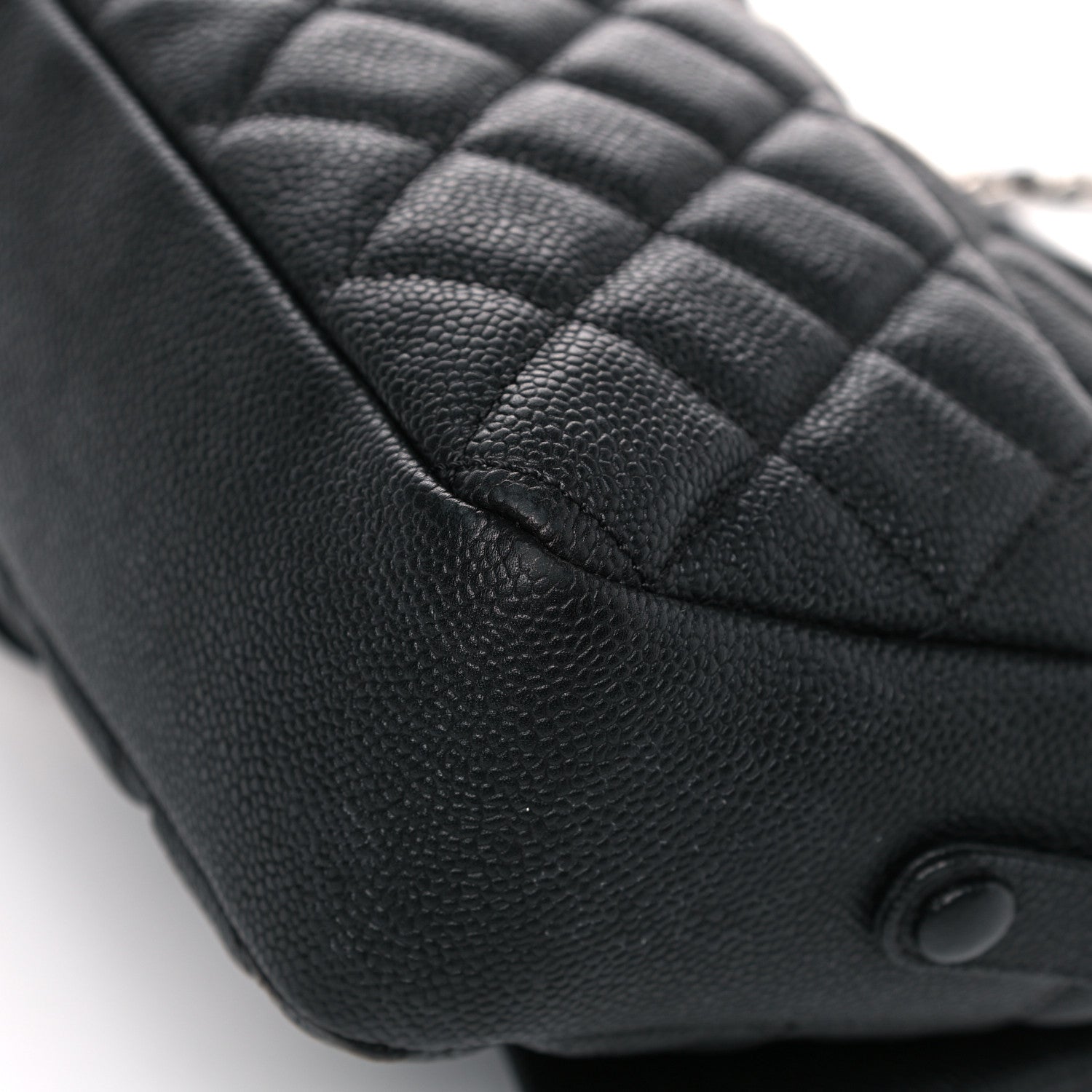 Chanel Caviar Quilted Jumbo Easy Flap Black 24 of 33