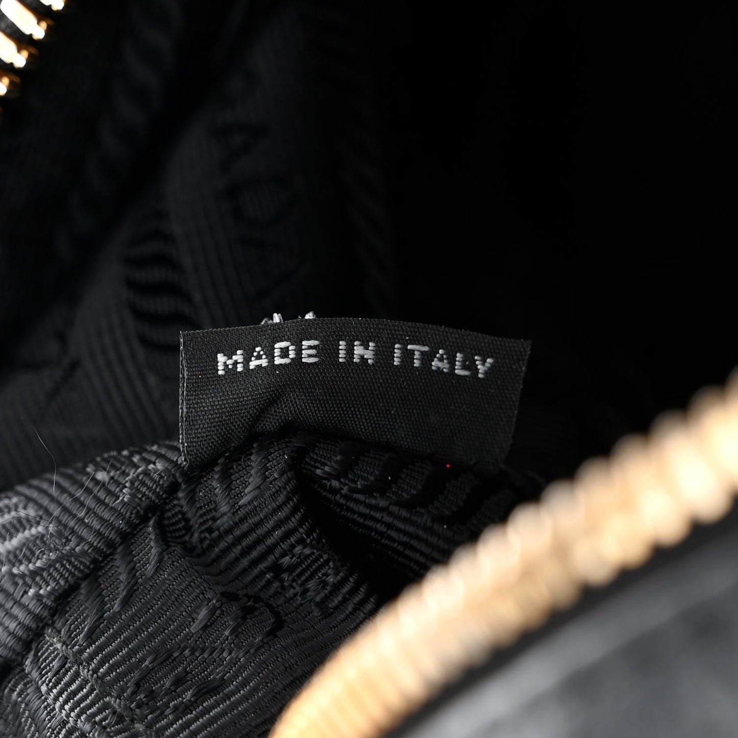 Vitello Phenix Camera Bag Black