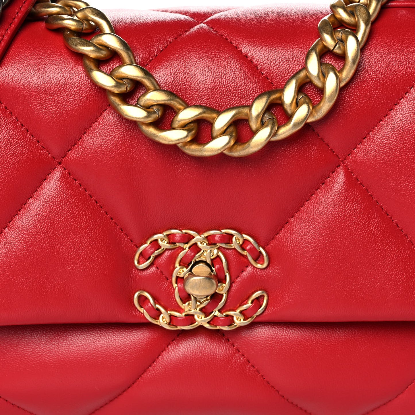 Lambskin Quilted Medium Chanel 19 Flap Red
