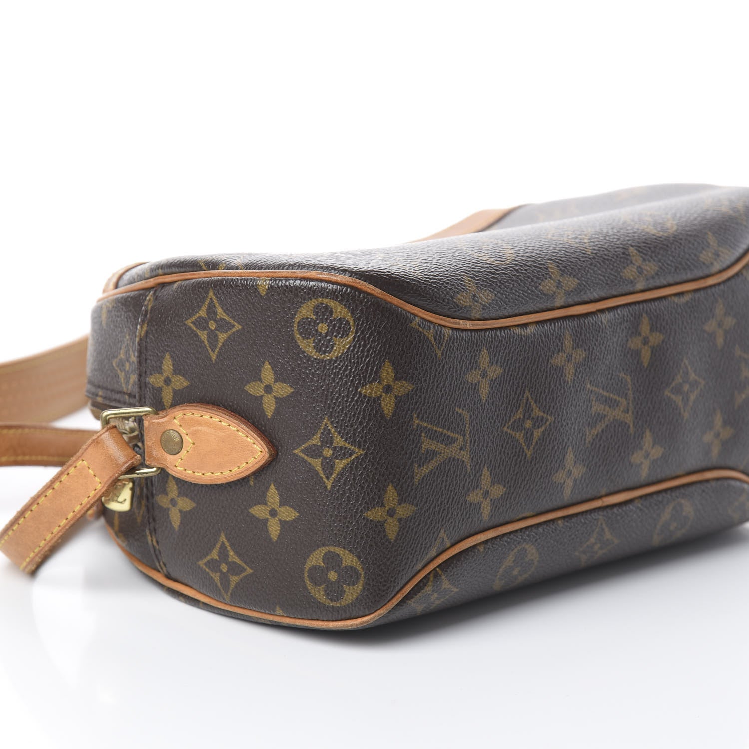 Louis Vuitton Monogram Blois 6 of 7