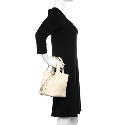 Hermes Taurillon Clemence Picotin Lock 18 PM Nata 2 of 10