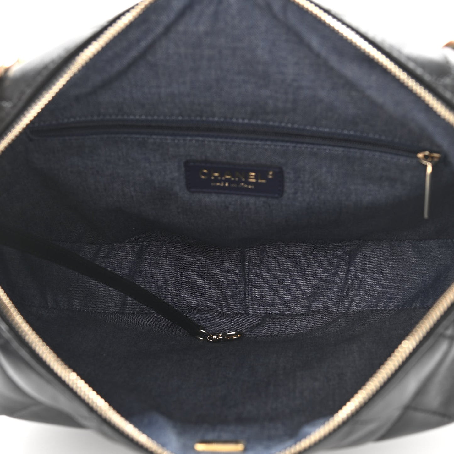 Lambskin Resin Elegant Maxi Hobo Black