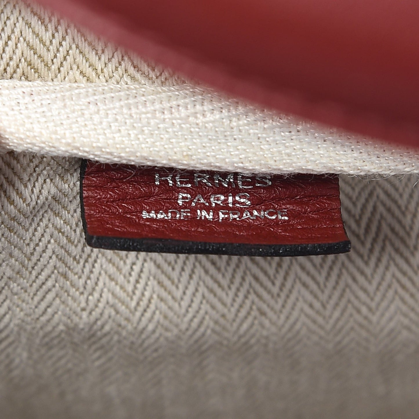 Taurillon Clemence Victoria II 43 Travel Rouge H