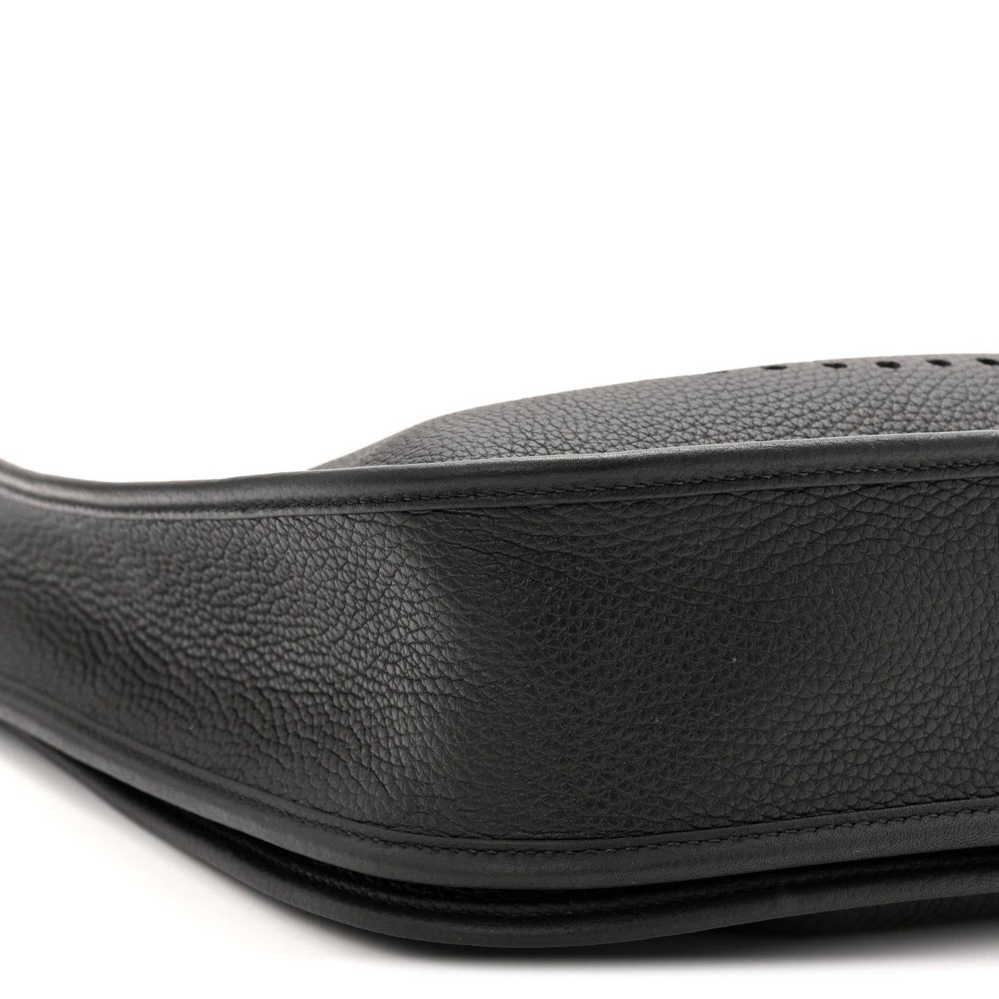 Taurillon Clemence Evelyne III PM Black