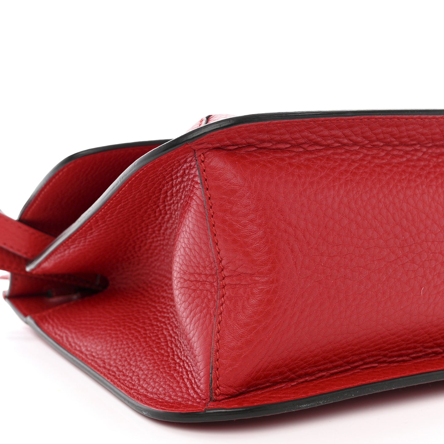 Pebbled Calfskin Medium Bamboo Daily Flap Shoulder Bag Red