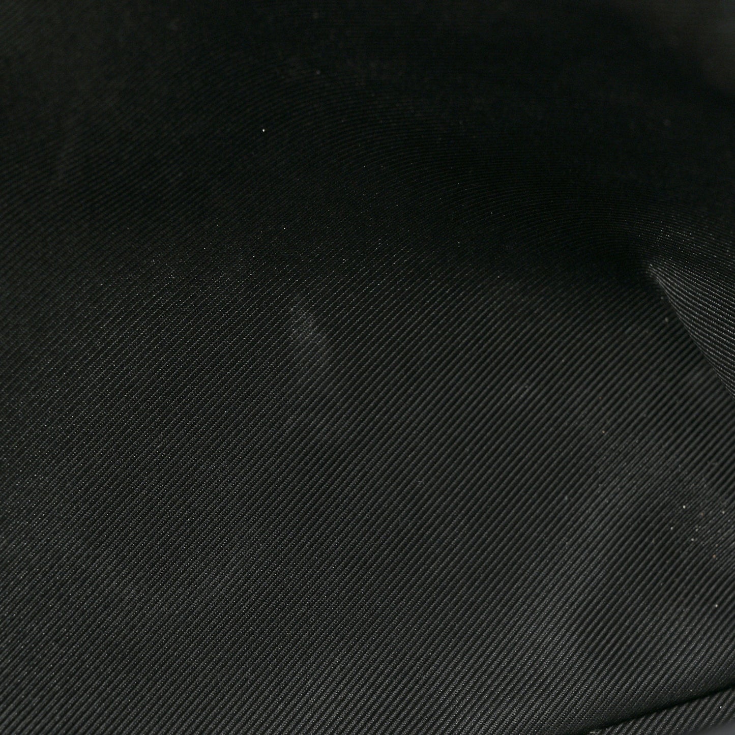 Soft Calfskin Lockme II Top Handle Vanille Black