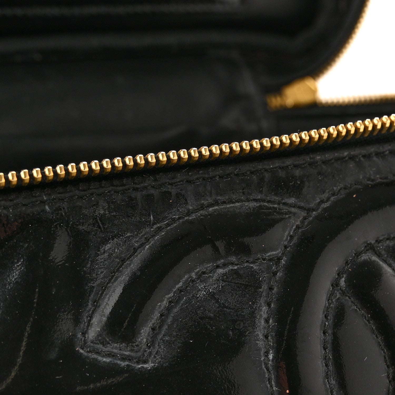 Chanel Patent Vanity Cosmetic Case Black 19 of 20