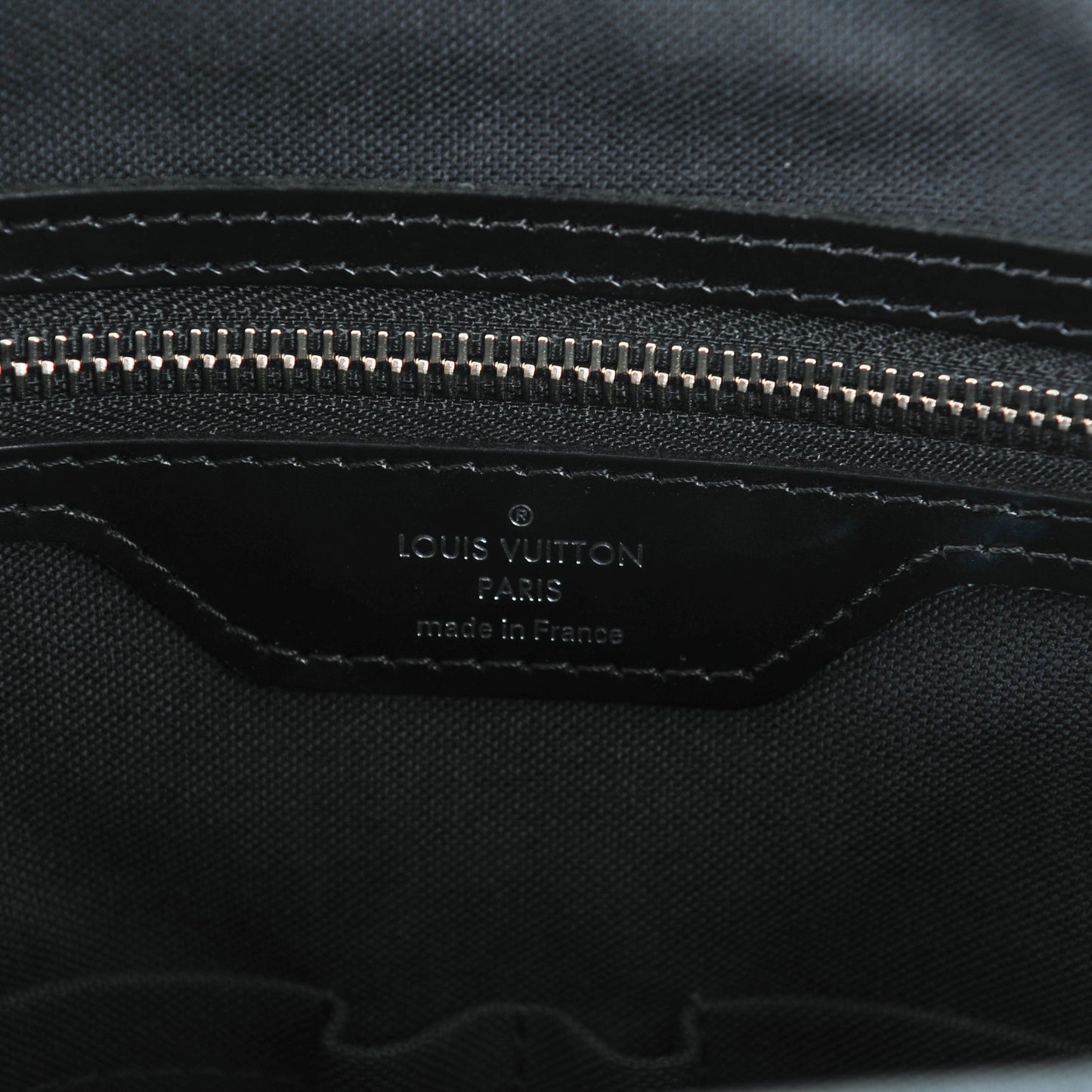 Damier Graphite District GM