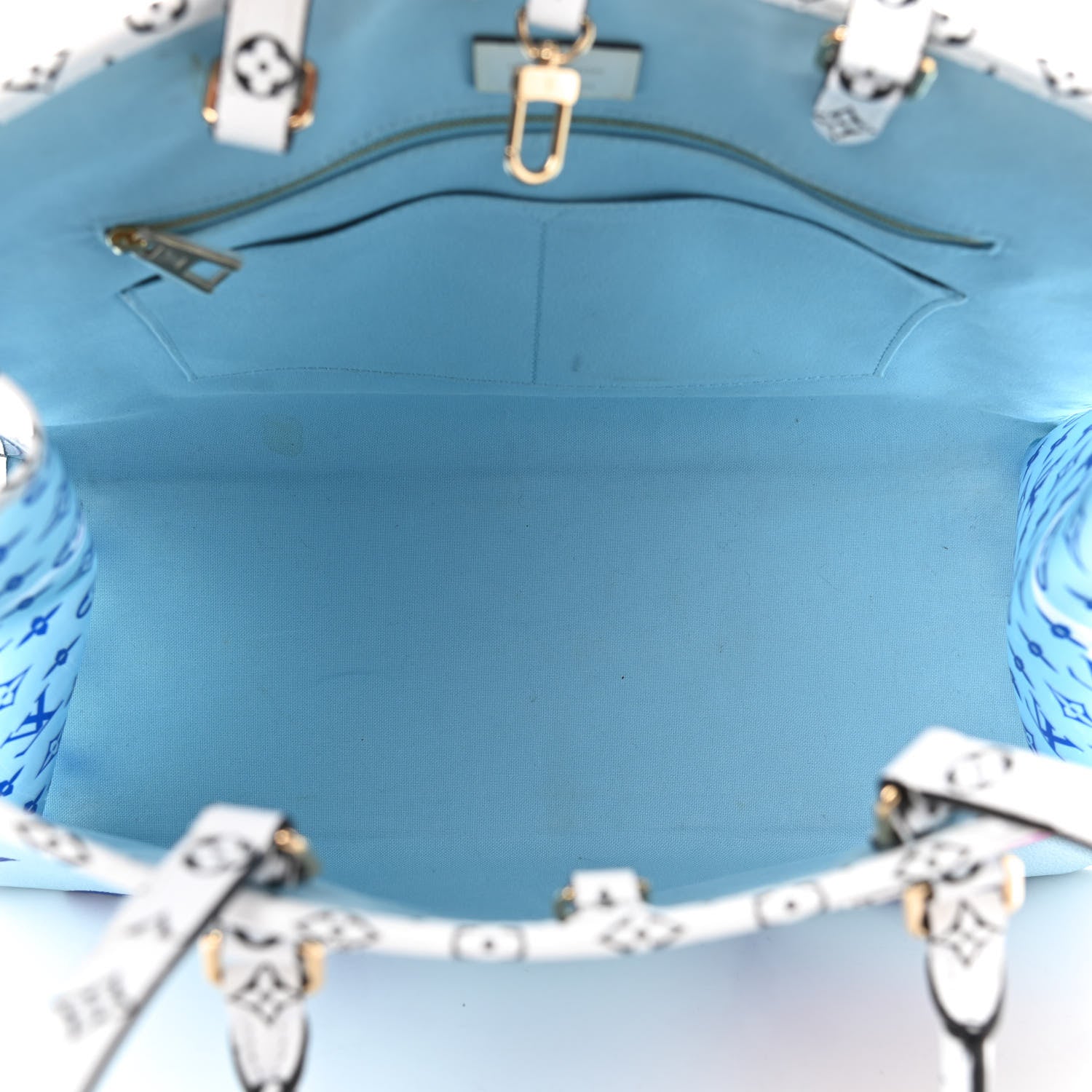 Louis Vuitton Monogram Giant Hawaii Onthego Blue 5 of 9