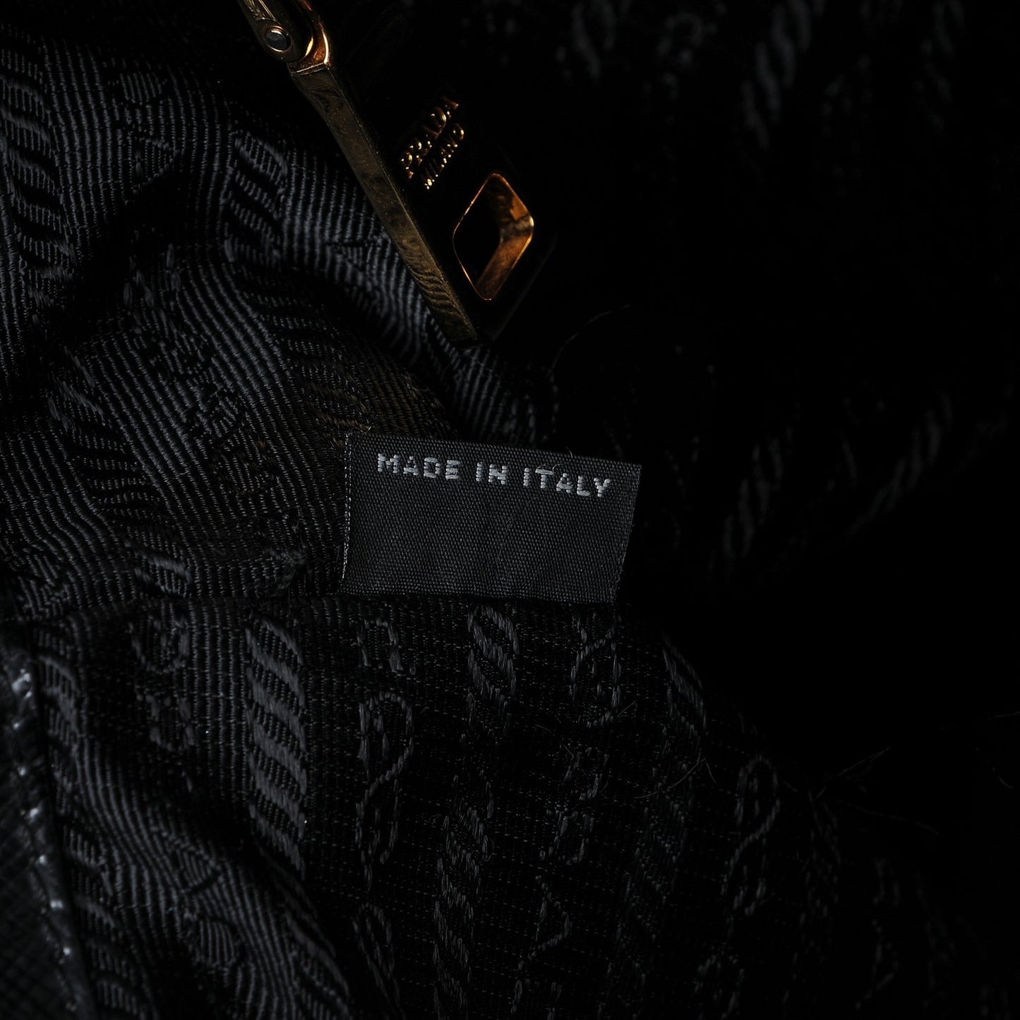Saffiano Vernice Tote Black