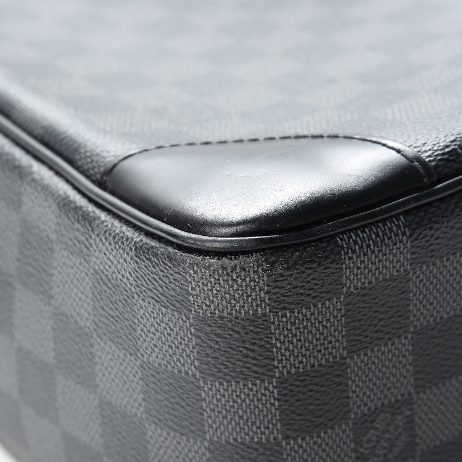 Louis Vuitton Damier Graphite Porte-Documents Voyage GM 12 of 17