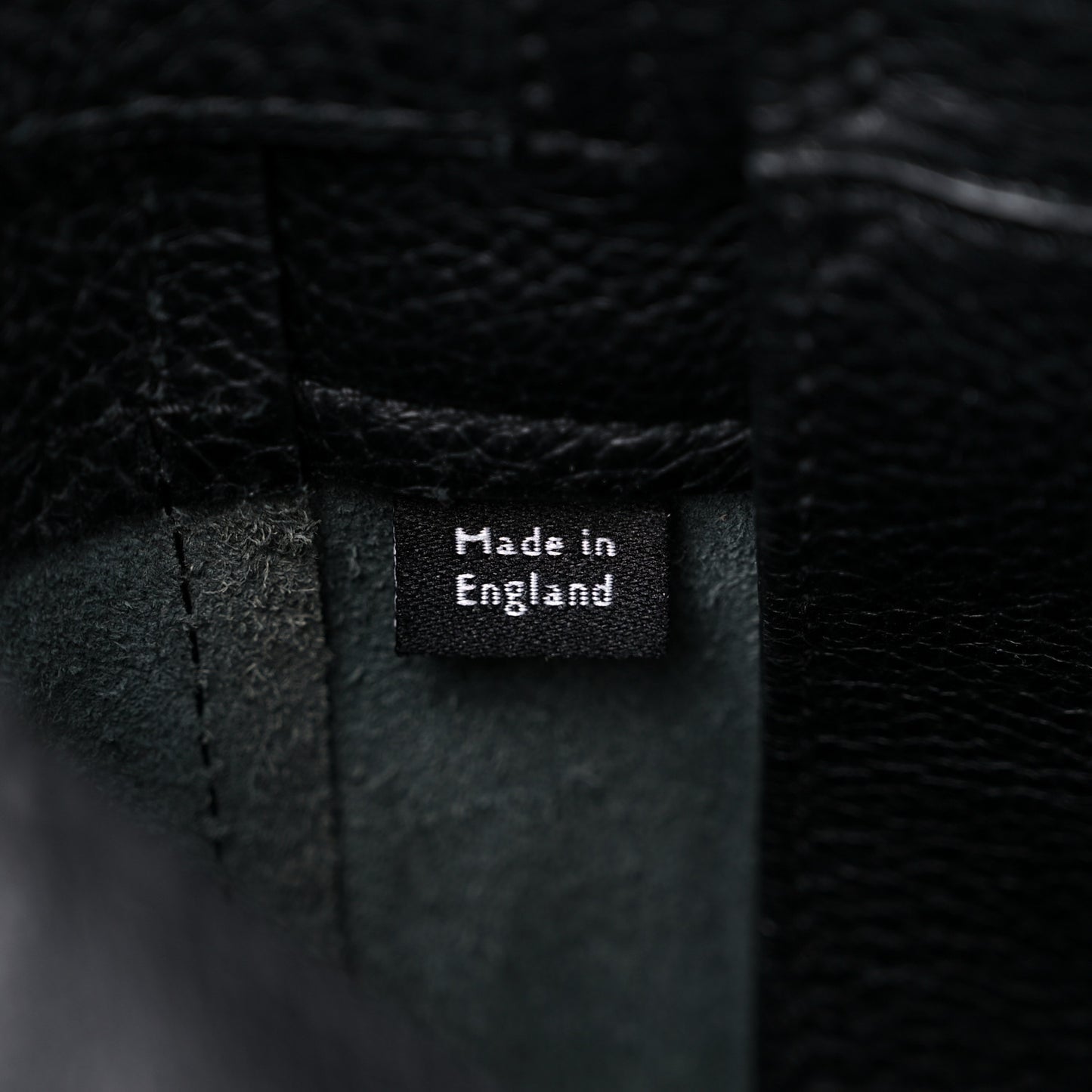 Small Classic Grain Bayswater Black