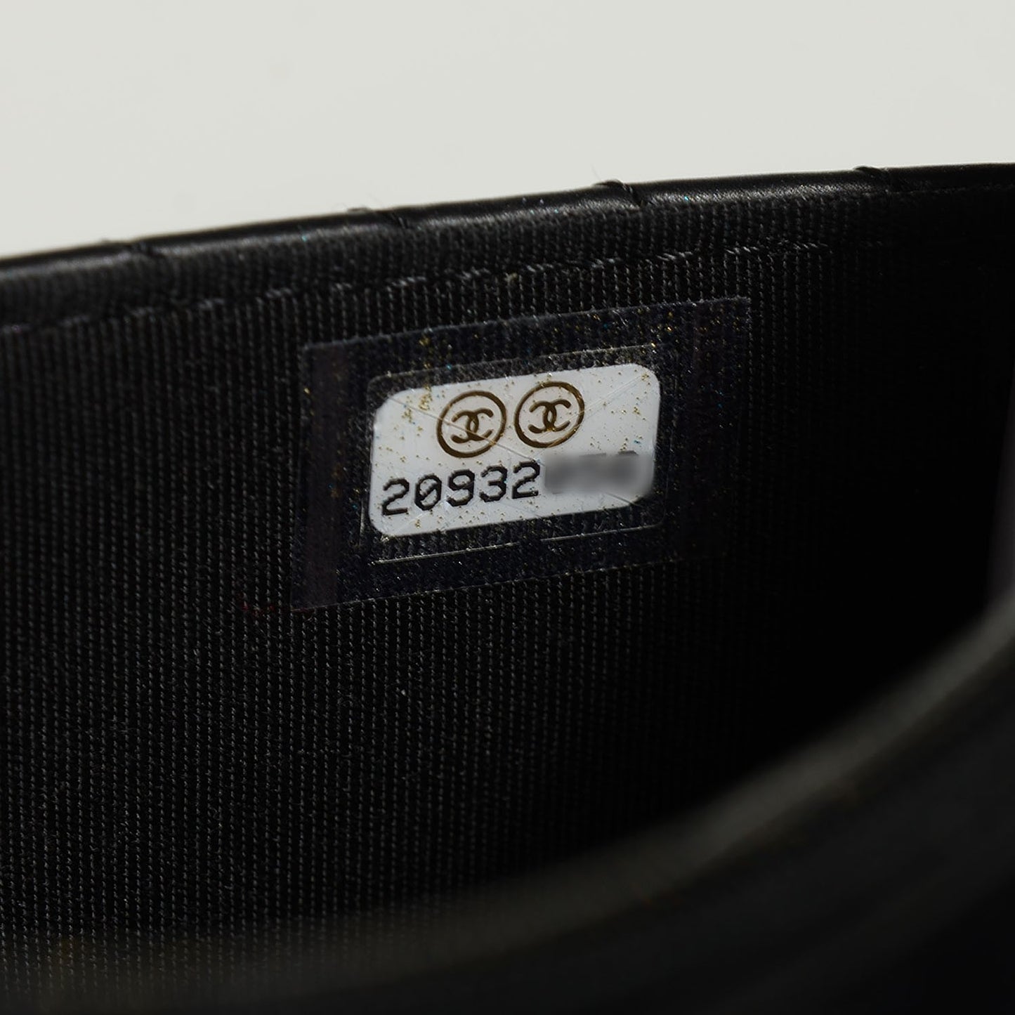 Calfskin Chevron Boy Wallet On Chain WOC Black