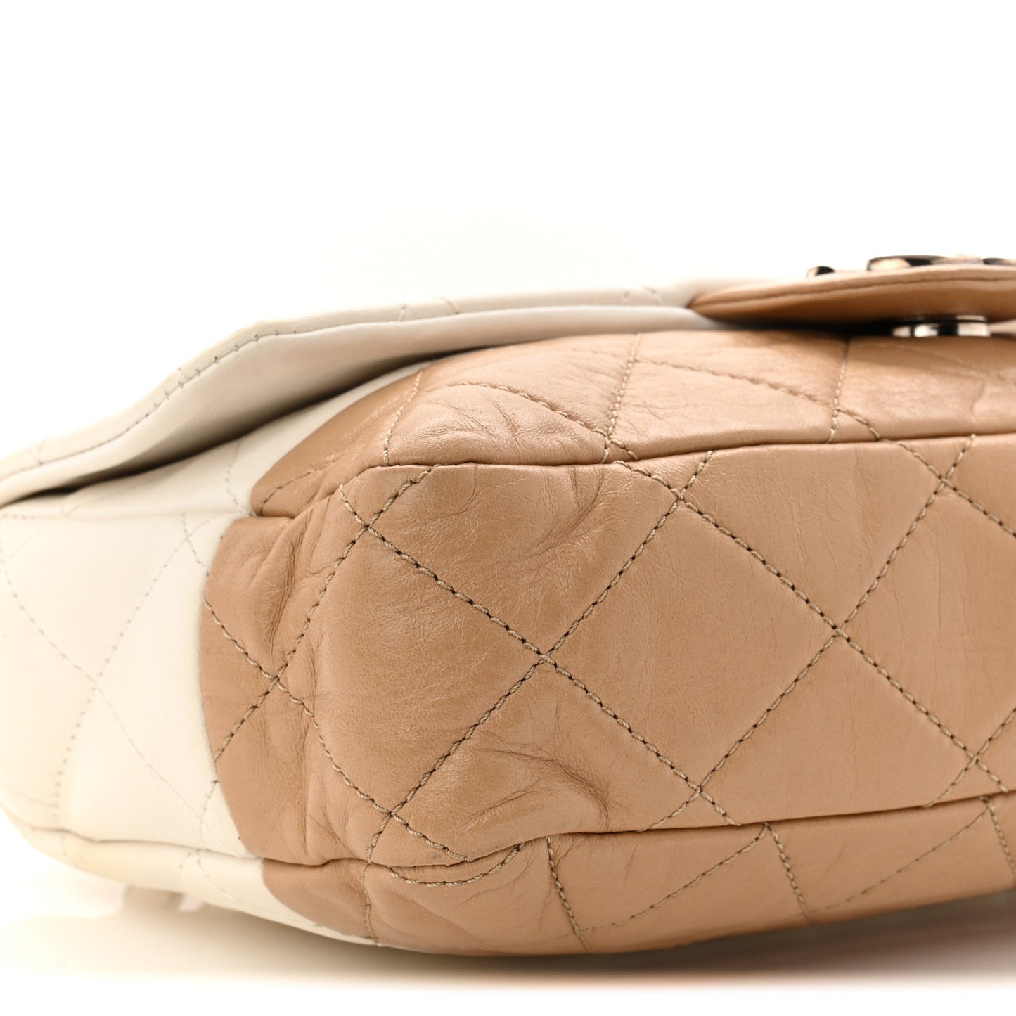 Lambskin Quilted Bi-Color Medium Single Flap White Beige
